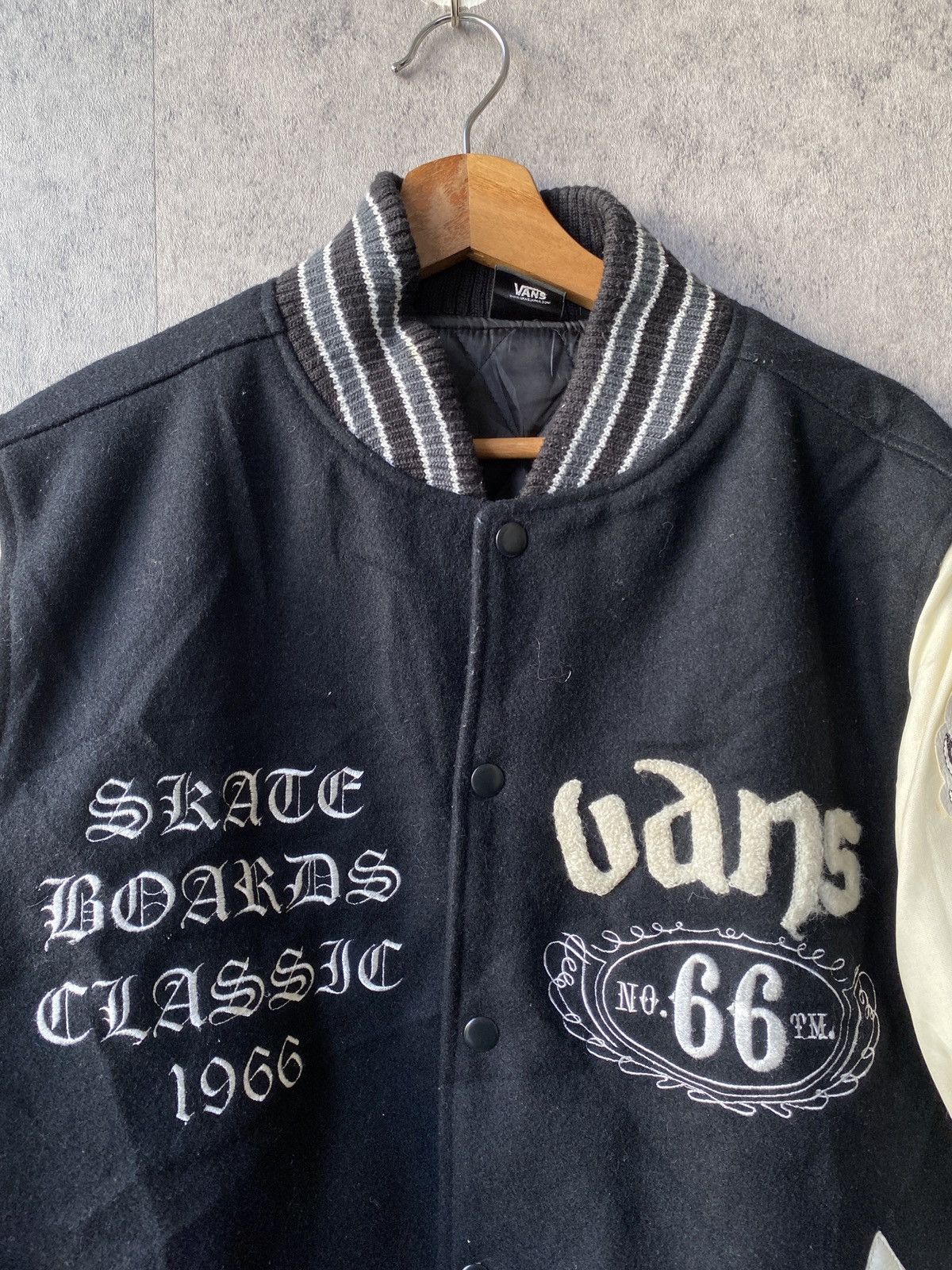 Japanese Brand × Santa Cruz Skateboards × Vans Y2K Vans Japan Skateboards Classic Varsity Jacket Size US L / EU 52-54 / 3 - 3 Thumbnail