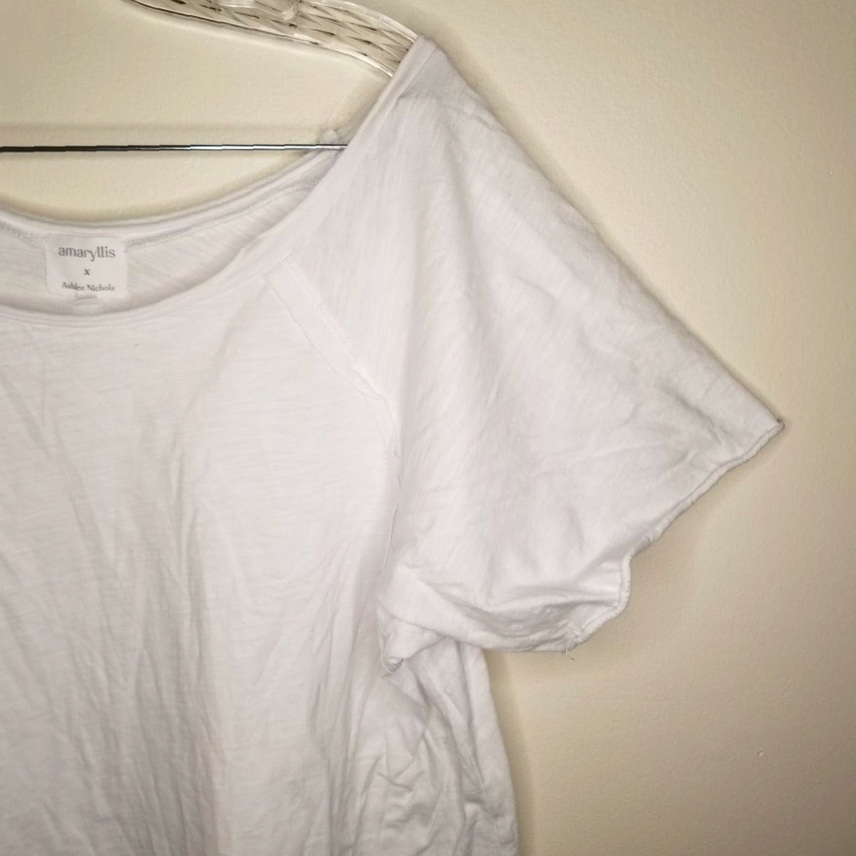 Vintage Amaryllis Ashlee Nichols Womens Flowy Round Neck Blouse White Large Size L / US 10 / IT 46 - 2 Thumbnail
