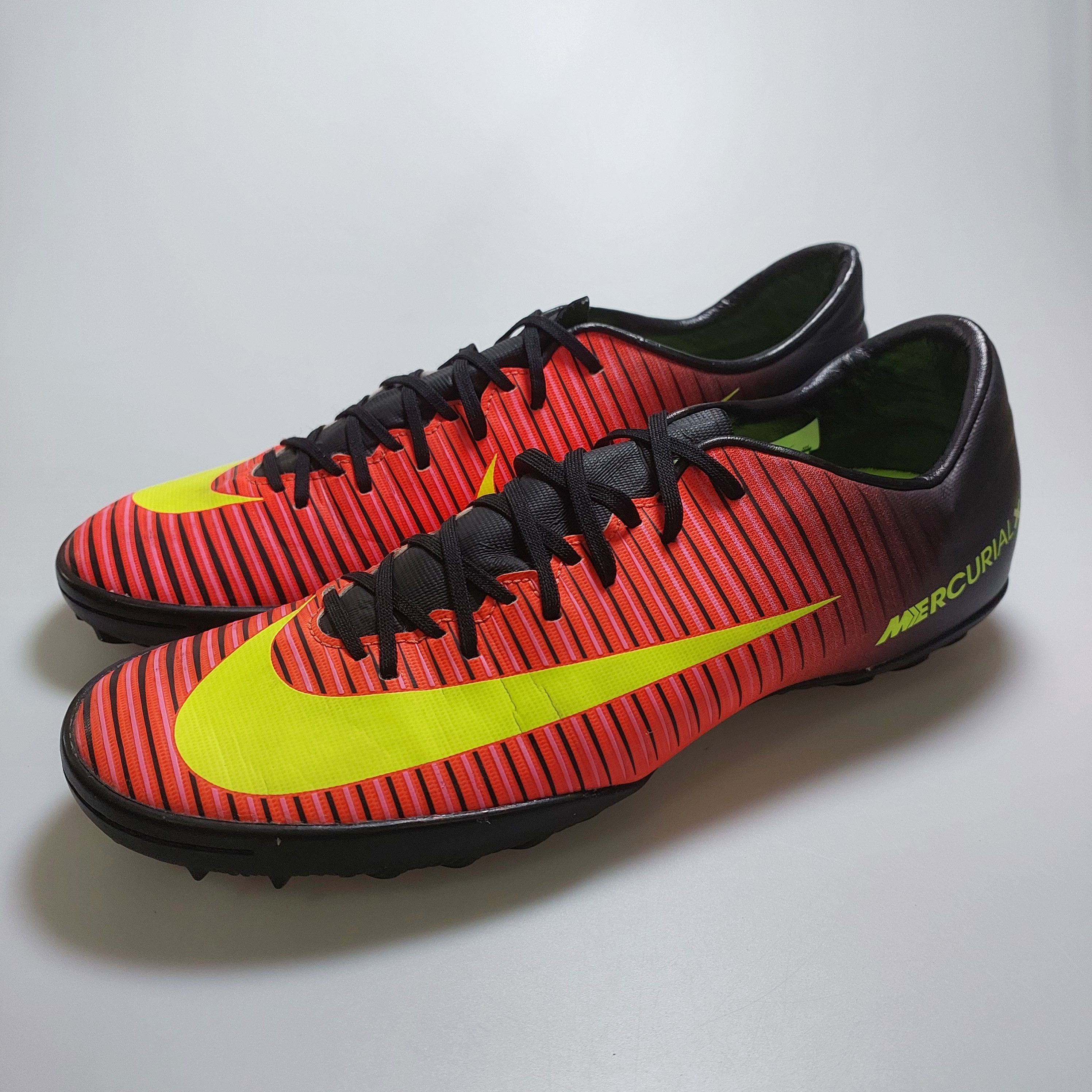 Nike MercurialX Victory VI TF Turf 831968-870 US8.5 UK7.5 26.5CM Size US 8.5 / EU 41-42 - 1 Thumbnail