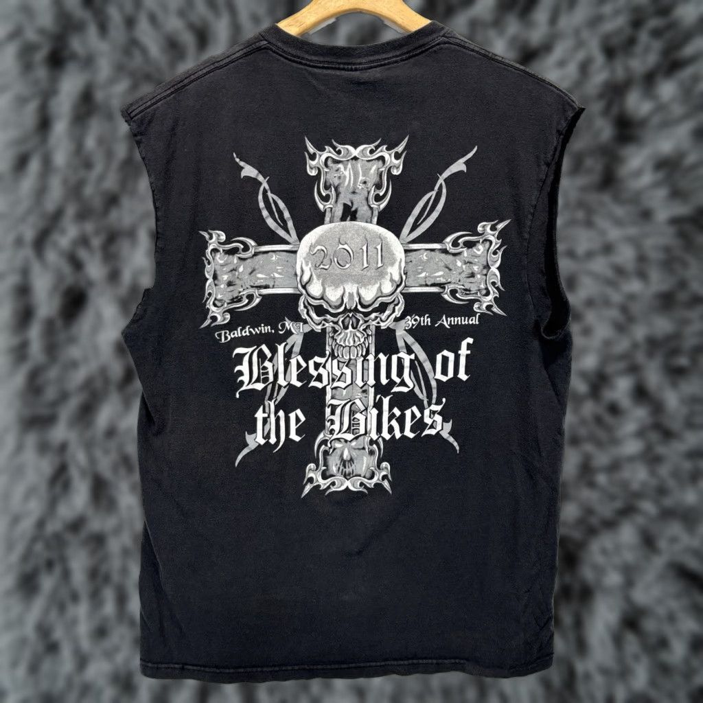 Delta VINTAGE Delta Skull Graphic Print Sleeveless T-Shirt Men Large Black 2011 Blessing Of The Bikes Baldwin MI Size US L / EU 52-54 / 3 - 1 Thumbnail