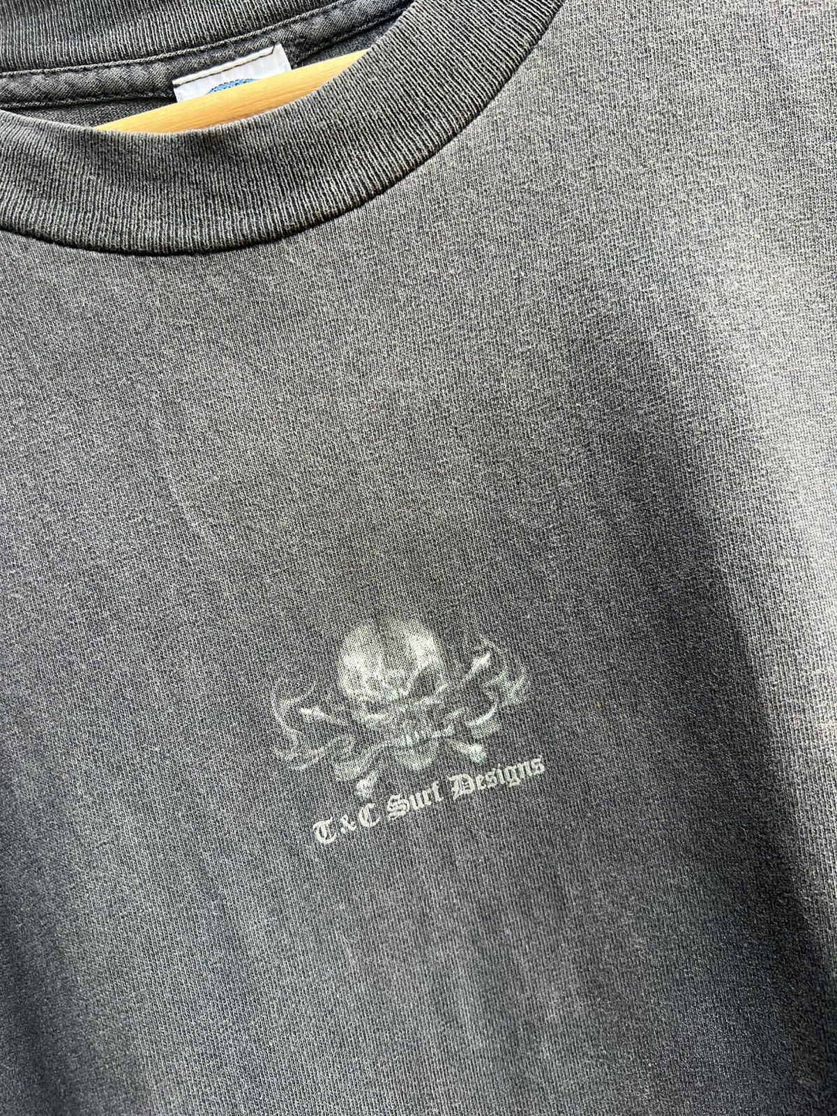 Vintage Vintage Sunfaded Flame Town & Country Skull Surf Tee Size US L / EU 52-54 / 3 - 6 Thumbnail
