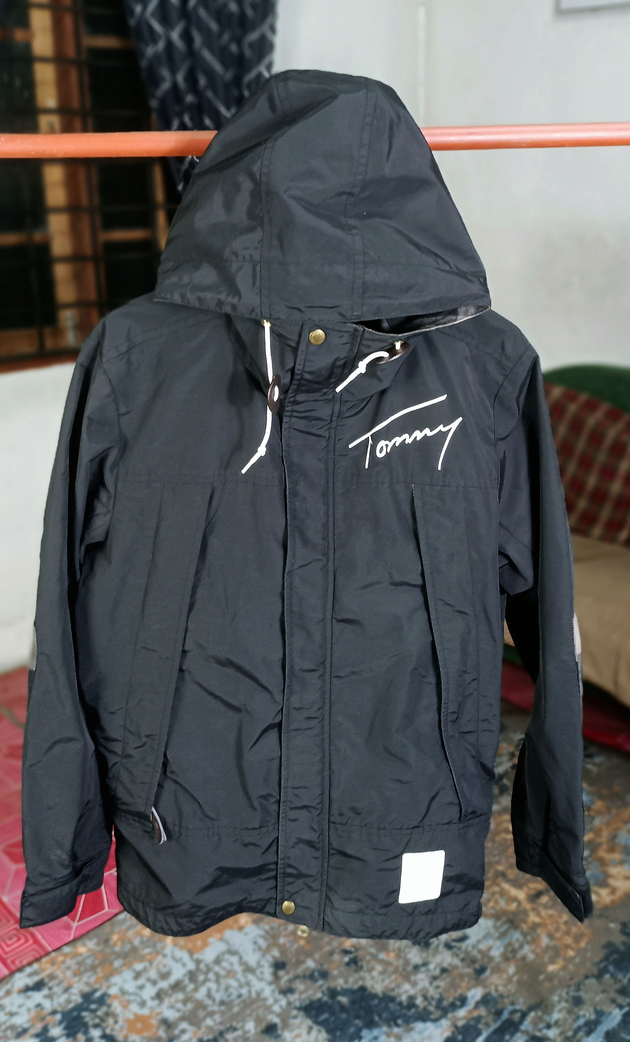 Tommy Hilfiger Tommy Nylon Men Jacket Embroidery Signature Logo Size US L / EU 52-54 / 3 - 1 Thumbnail
