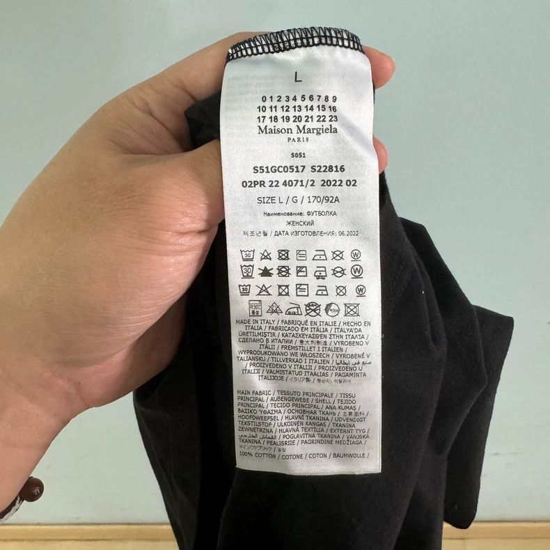 Maison Margiela Maison Margiela Black T-shirt 2501-Nextarrow Size US L / EU 52-54 / 3 - 4 Thumbnail