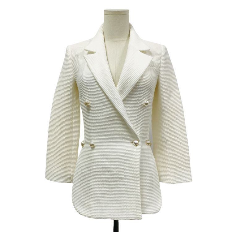 Chanel Chanel White Pearl Button Textured Blazer Size 34 Size XS / US 0-2 / IT 36-38 - 1 Thumbnail