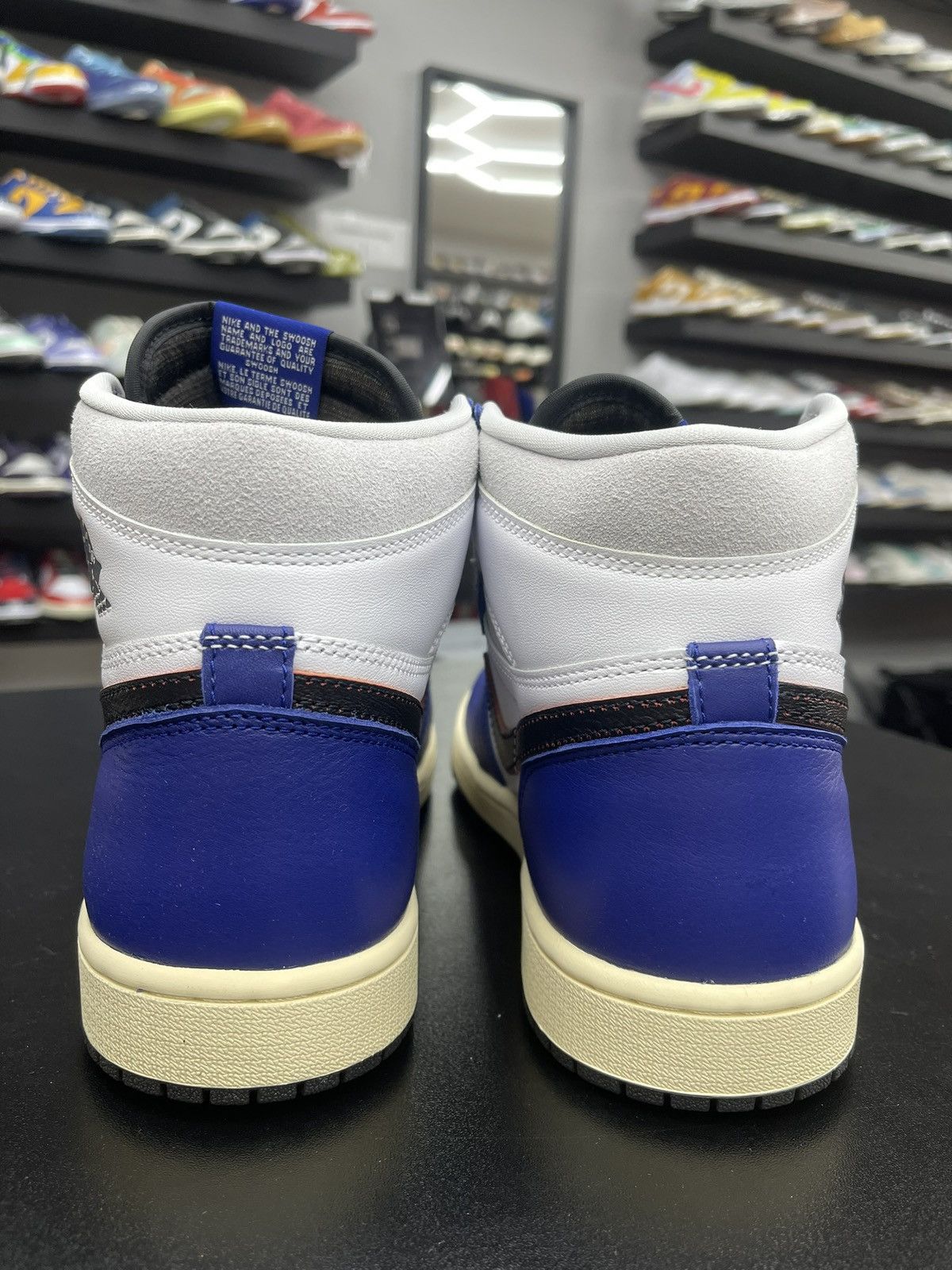 Jordan Brand Size 9.5 - Jordan 1 Retro High Rare Air Size US 9.5 / EU 42-43 - 4 Thumbnail