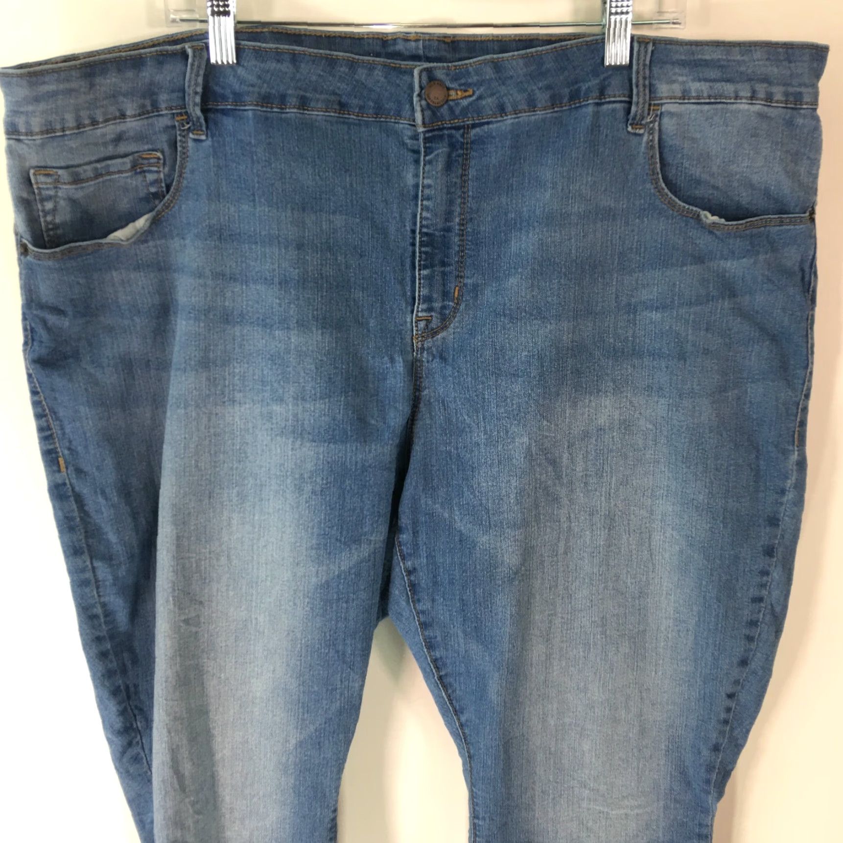 Old Navy VINTAGE Old Navy Womens Super Skinny Plus Straight Leg Blue Denim Jeans Size 24 46X30 Size 42" / US 20 - 2 Thumbnail