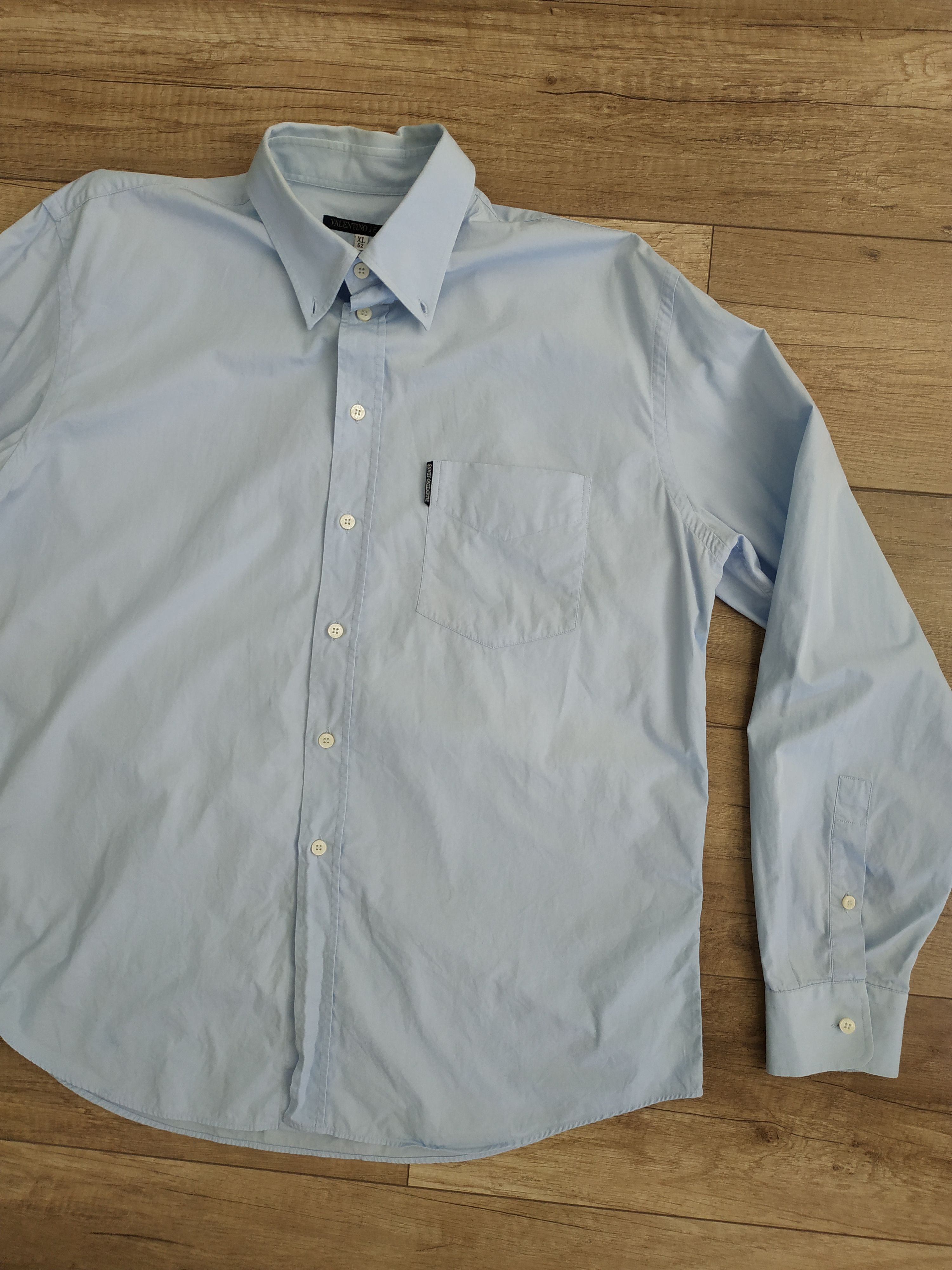 Valentino Valentino Garavani Men's Vintage Shirt, s. XL IT 52 Size US XL / EU 56 / 4 - 3 Thumbnail