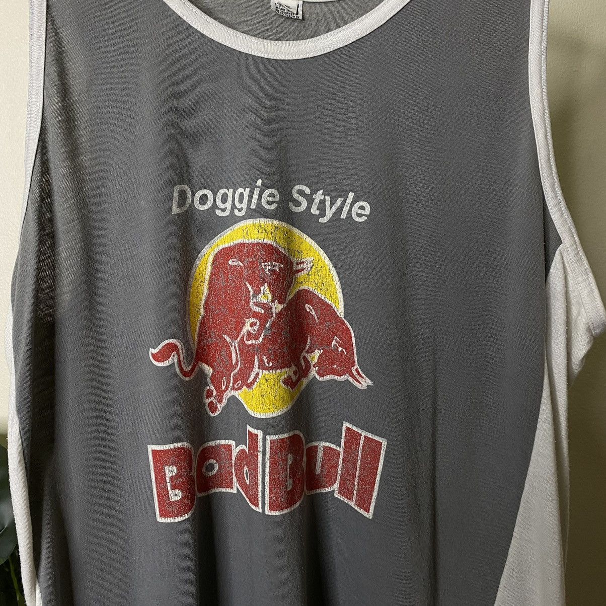 Vintage Vintage Bad Bull Doggie Style Parody Red Bull Tank Top Size US L / EU 52-54 / 3 - 2 Thumbnail