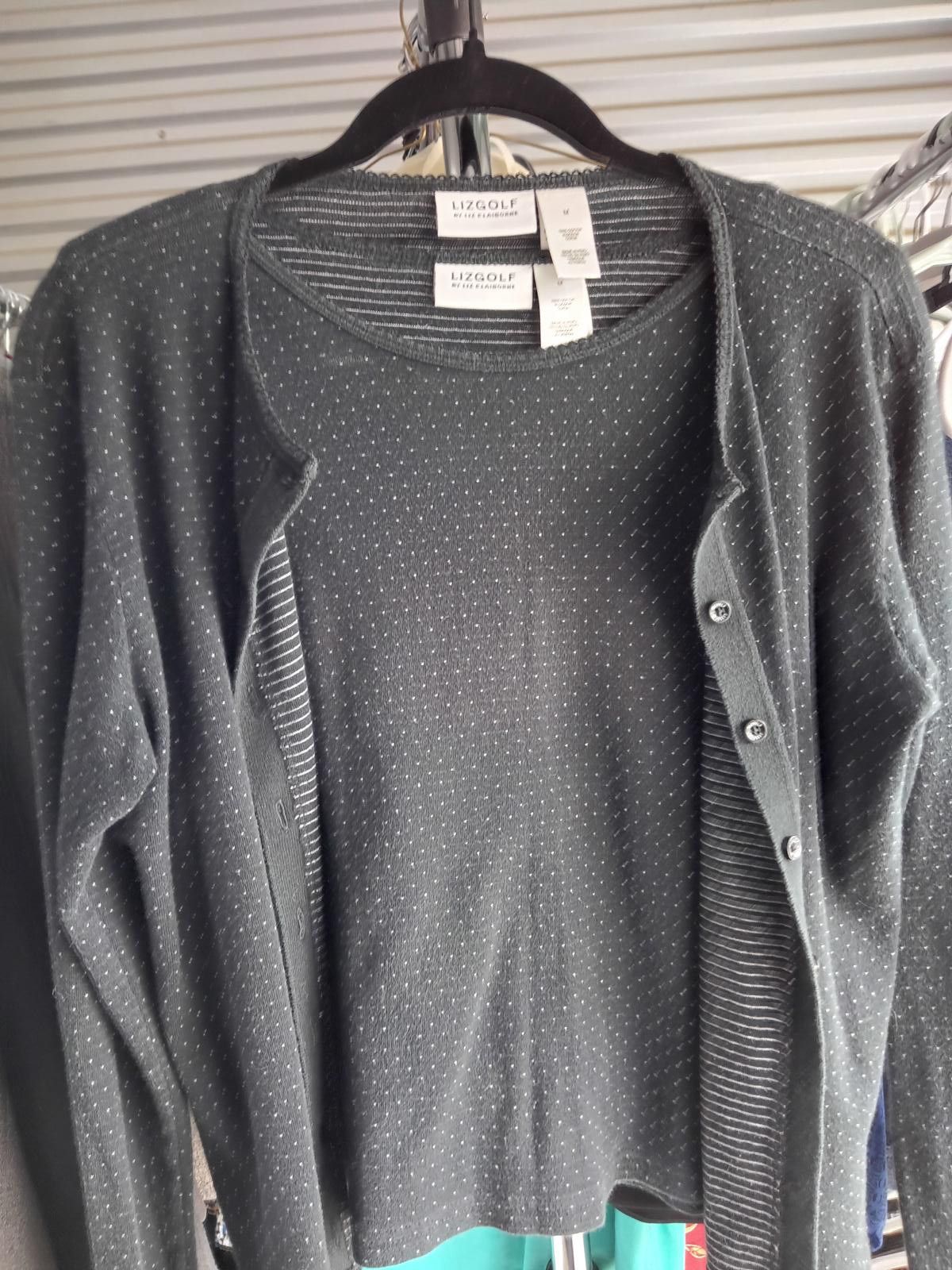 Designer Stylish Women's Liz Golg Button Up Cardigan and Blouse set Size M / US 6-8 / IT 42-44 - 5 Thumbnail