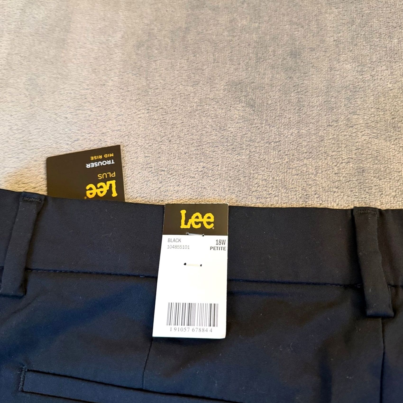 Lee Lee Trouser Mid Rise Black Pants Flex Motion Womens Plus size 18W Petite NWT Size 40" / US 18 - 3 Thumbnail