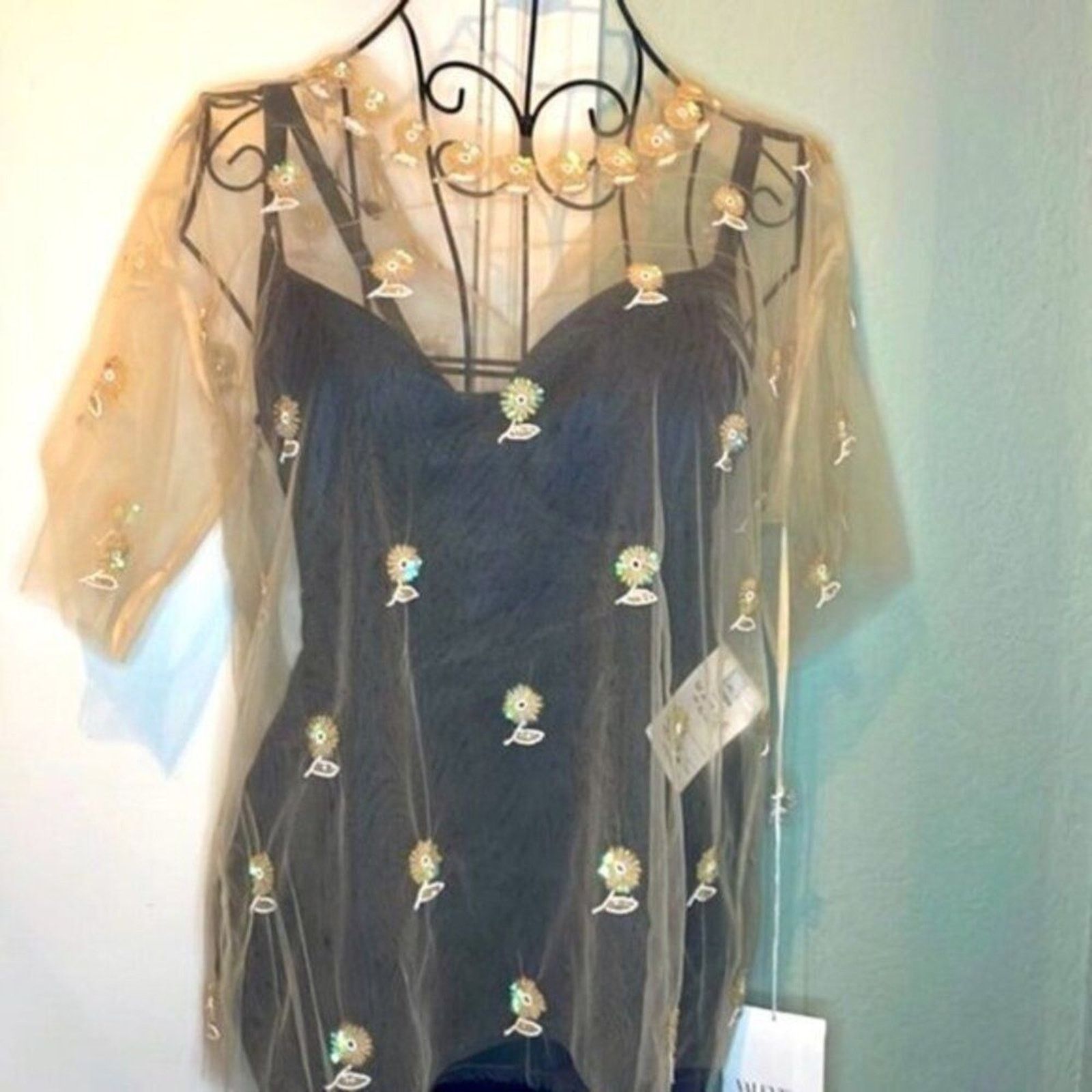 Valentino Valentino Ricamato Embellished Blouse champaign colored Size S / US 4 / IT 40 - 3 Thumbnail