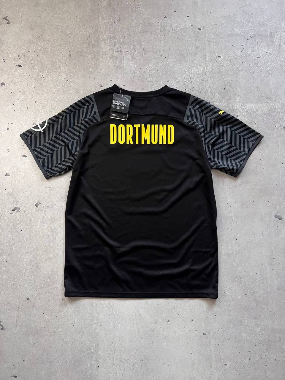 Puma NEW Puma BVB FC Borussia Dortmund 2021-22 New Training Shirt Size US L / EU 52-54 / 3 - 5 Thumbnail