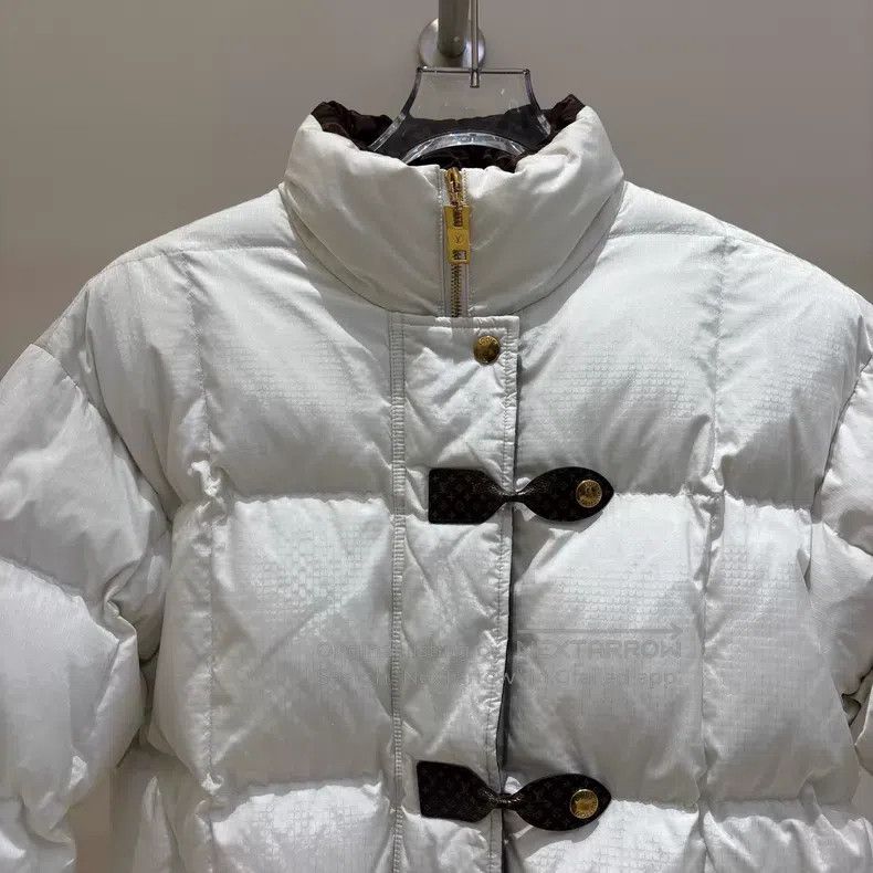 Louis Vuitton Louis Vuitton Ski Capsule Series Full of Logo Inside Down Size XXS / US 00 / IT 34 - 3 Thumbnail