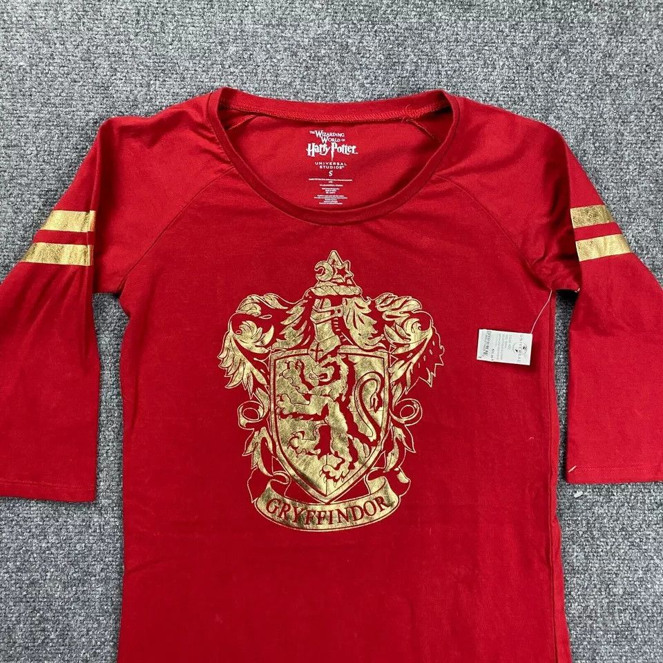 Universal Studios Harry Potter Top Womens Small Gryffindor Universal Studios Size S / US 4 / IT 40 - 2 Thumbnail