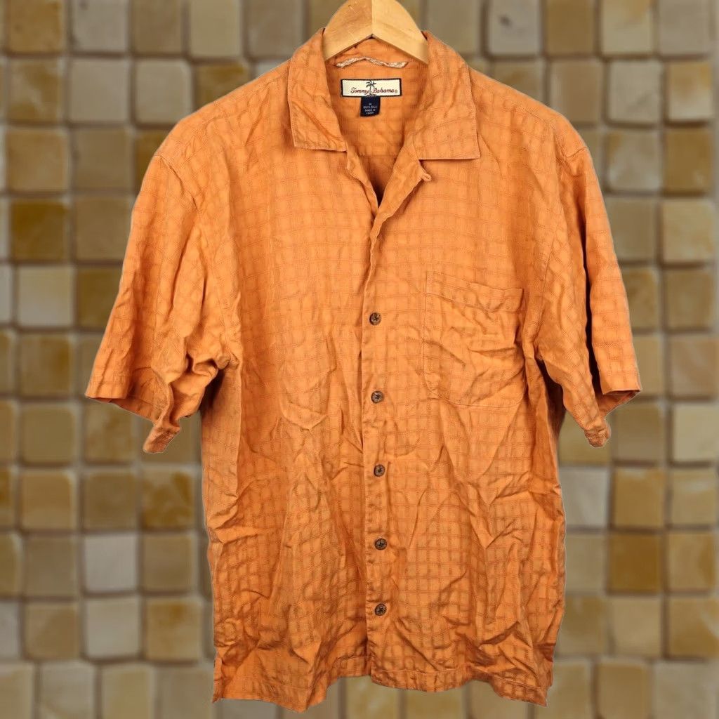 Tommy Bahama Tommy Bahama Button-Up Shirt Men’s Orange Short Sleeve M Silk Hawaiian Aloha Beach Shirt, Silky Summer Casual Shirt Mens M Size US M / EU 48-50 / 2 - 1 Thumbnail