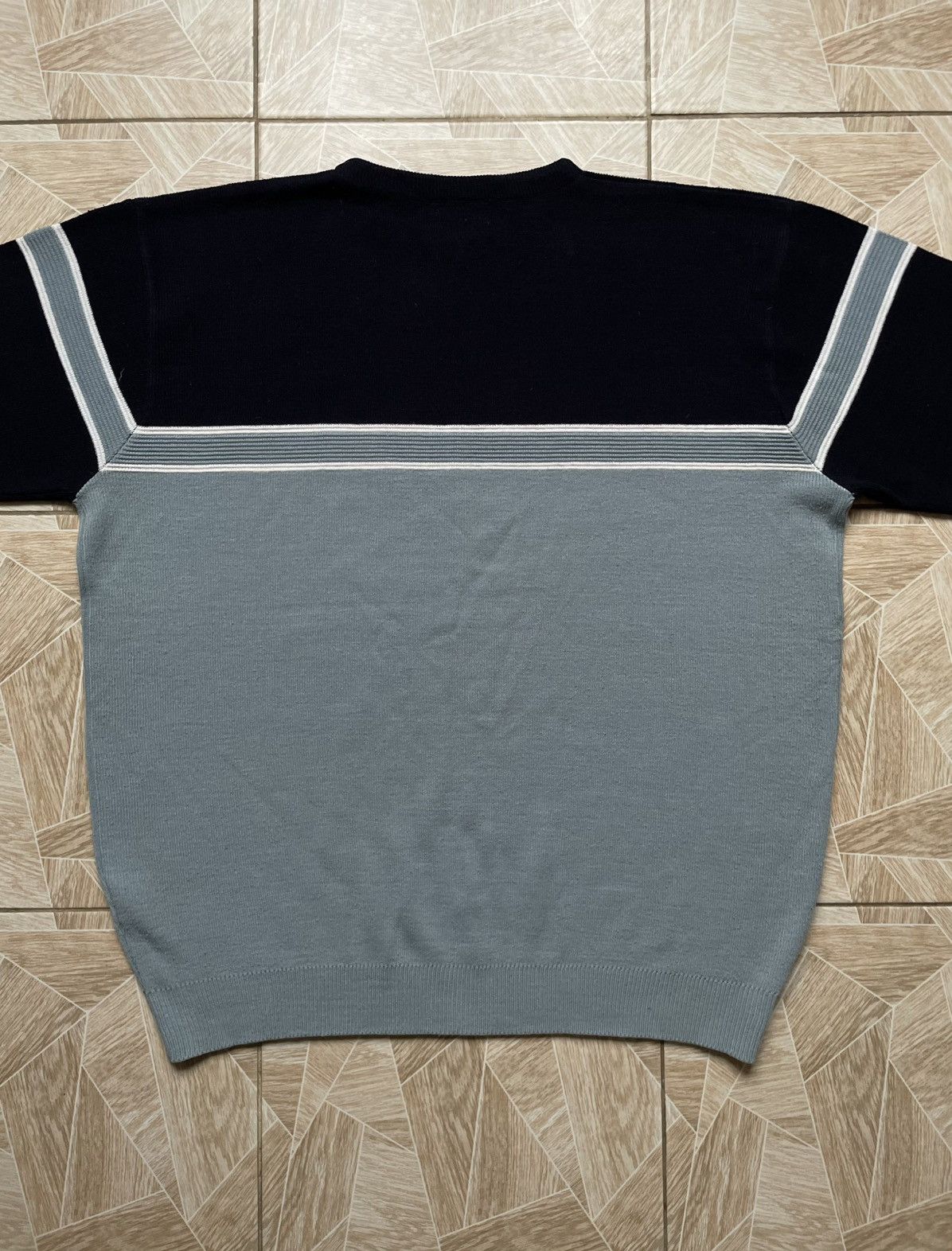 Italy Vintage 90s Yves Saint Laurent YSL Embroidered Logo L