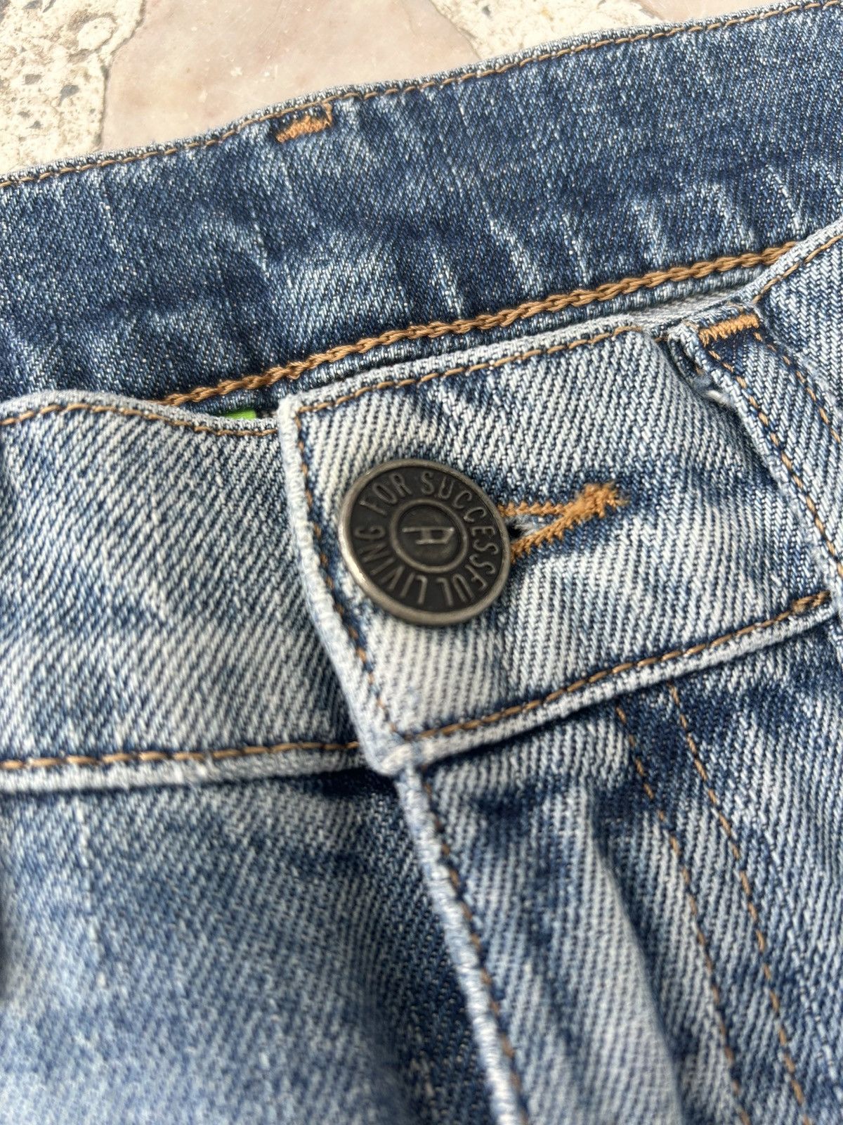 Diesel Diesel D-Ebby Vintage Ripped Flare Jeans Size US 28 / EU 44 - 7 Thumbnail