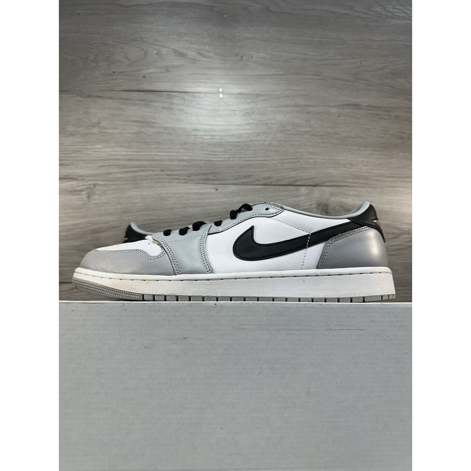 Jordan Brand Air Jordan 1 Retro OG Low Barons - Size 13 Size US 12 / EU 45 - 1 Thumbnail