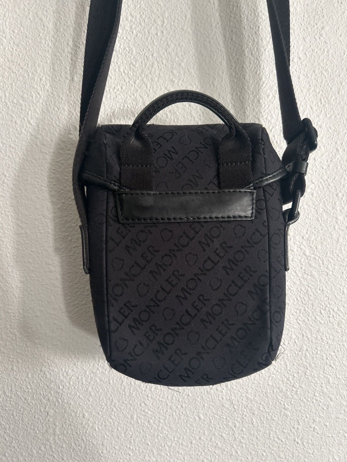 Moncler Moncler Spread Crossbody Bag Black Size ONE SIZE - 2 Thumbnail