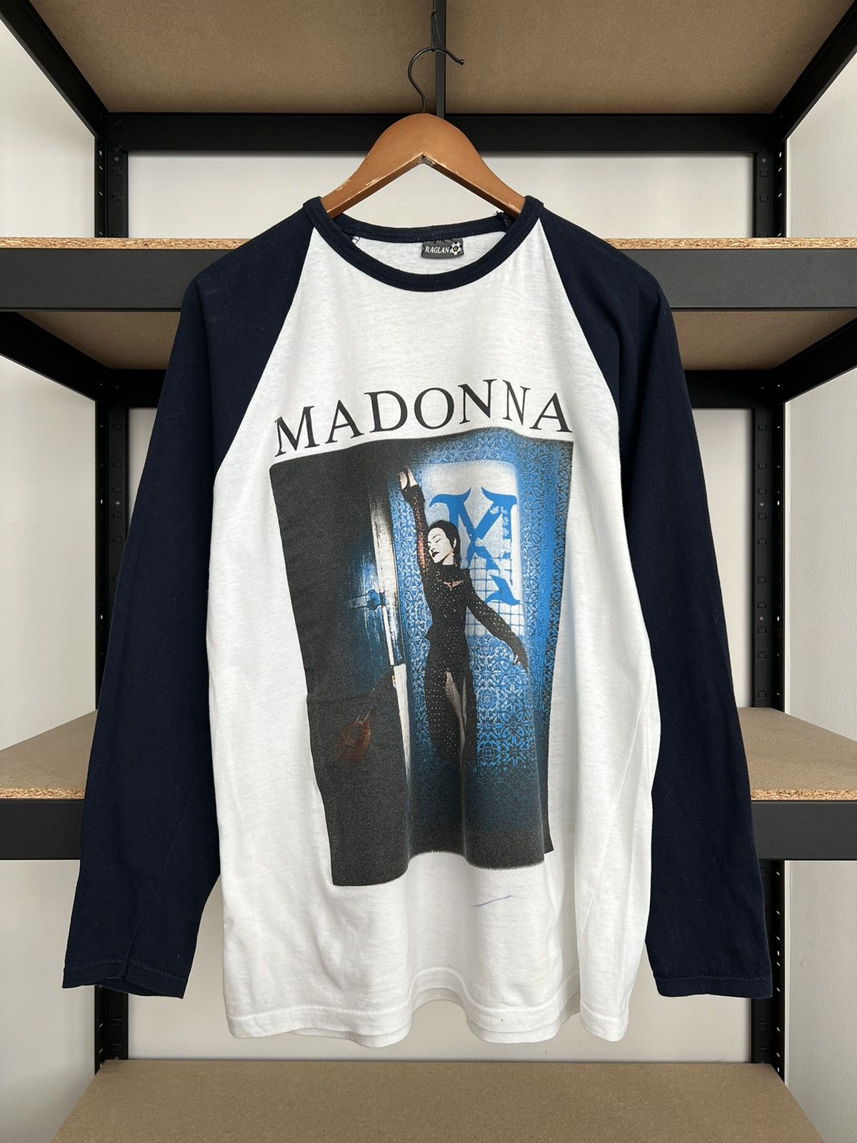 Band Tees Vintage 2000s Madonna Pop Rock Music Long Sleeve T-shirt Size US XL / EU 56 / 4 - 1 Thumbnail