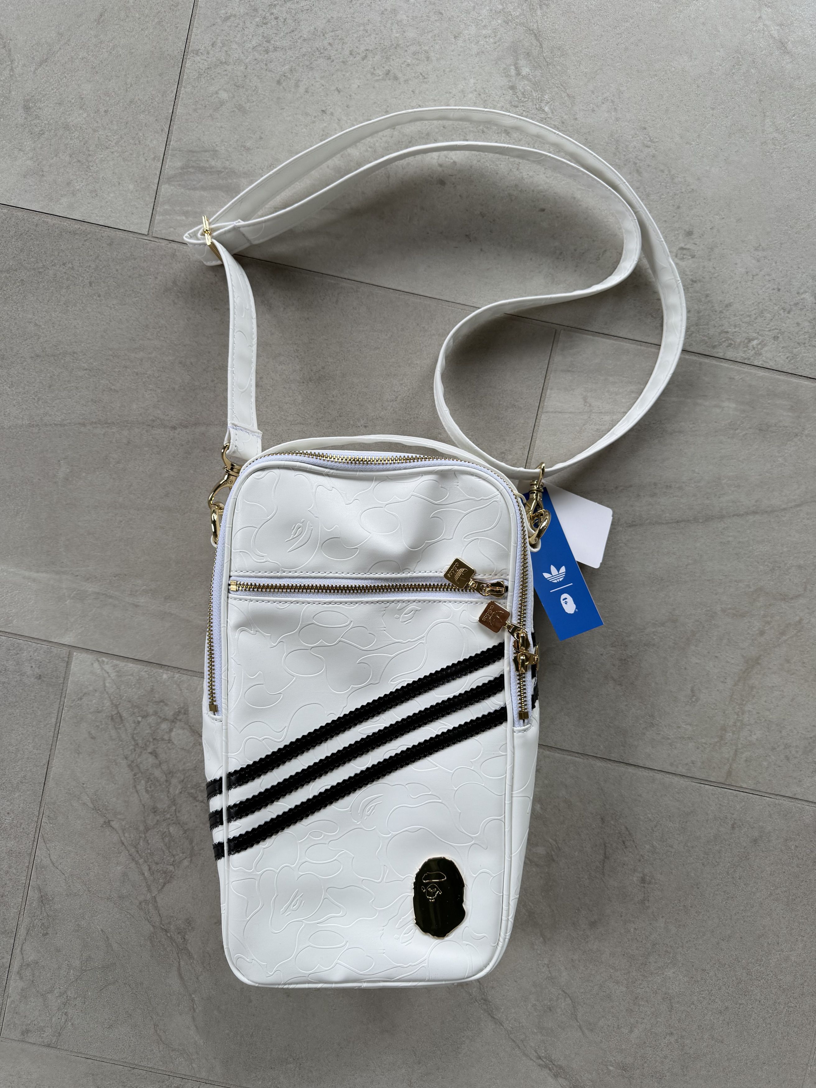 Adidas × Bape Bape Adidas Shoulder Bag in White Leather Size ONE SIZE - 1 Thumbnail
