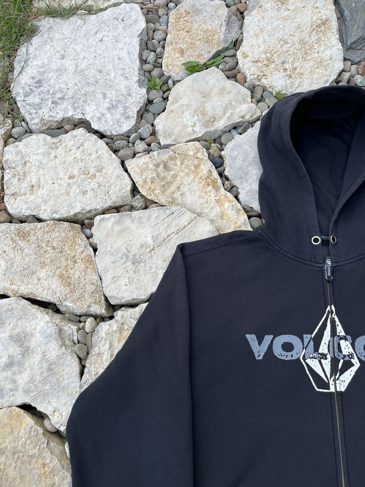 Vintage × Volcom Vintage Volcom y2k zip hoodie big logo sweatshirt retro Size US L / EU 52-54 / 3 - 5 Thumbnail
