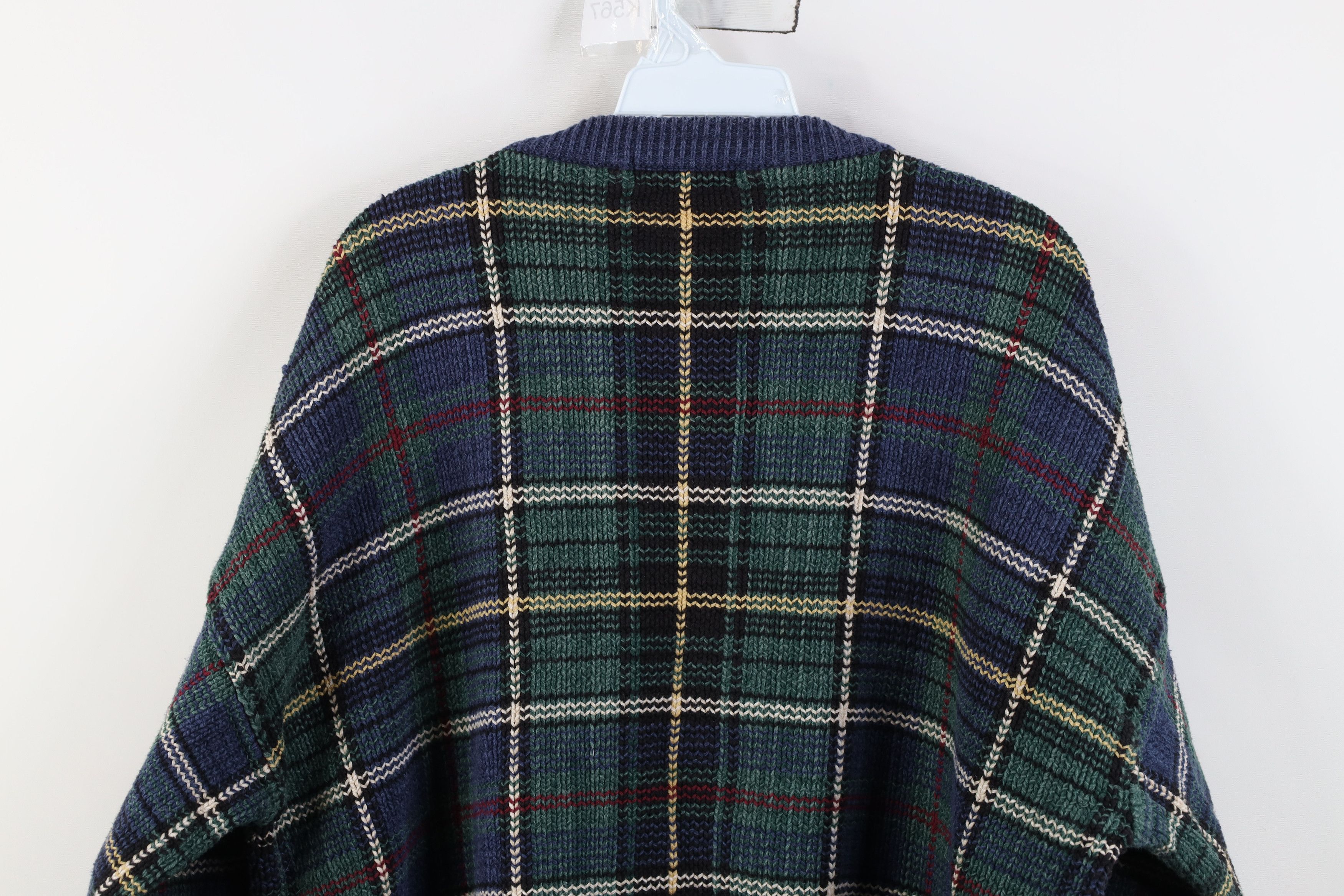 Izod Vintage 90s Izod Cotton Knit Crewneck Sweater Rainbow Plaid Size US L / EU 52-54 / 3 - 9 Thumbnail