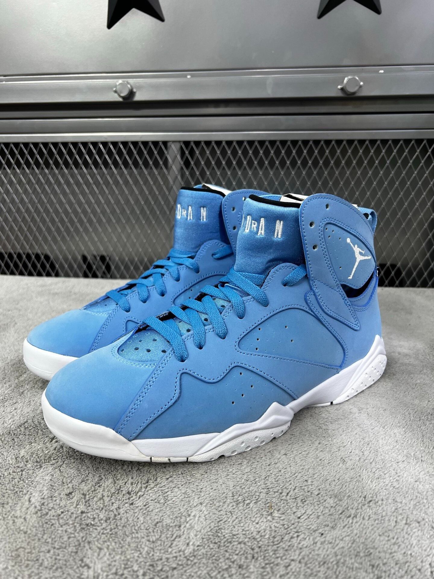 Nike Nike Retro Blue Lowtop Sneakers 44 Men Size US 10.5 / EU 43-44 - 1 Thumbnail
