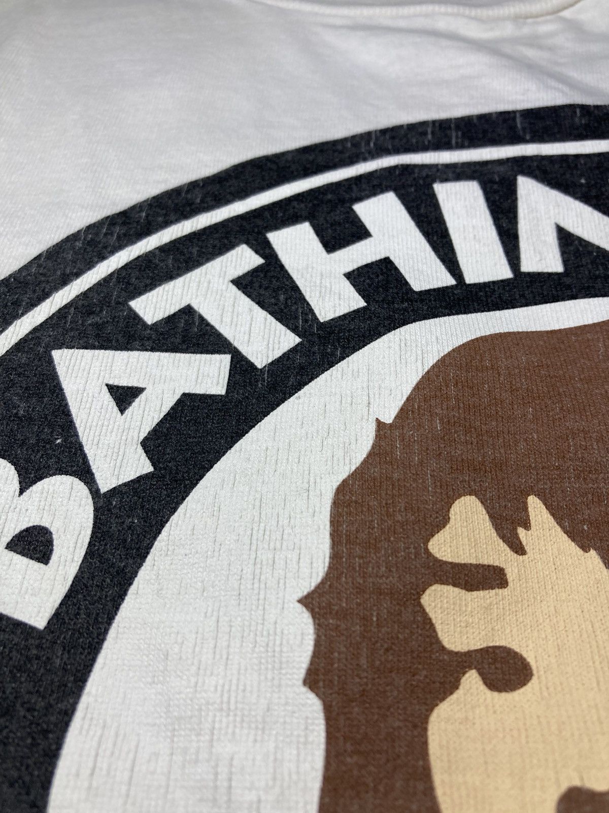 Bape 1997 Bape Yuri Ichii Circle Busy Works Ape Logo Nigo 90s OG Size US M / EU 48-50 / 2 - 5 Thumbnail