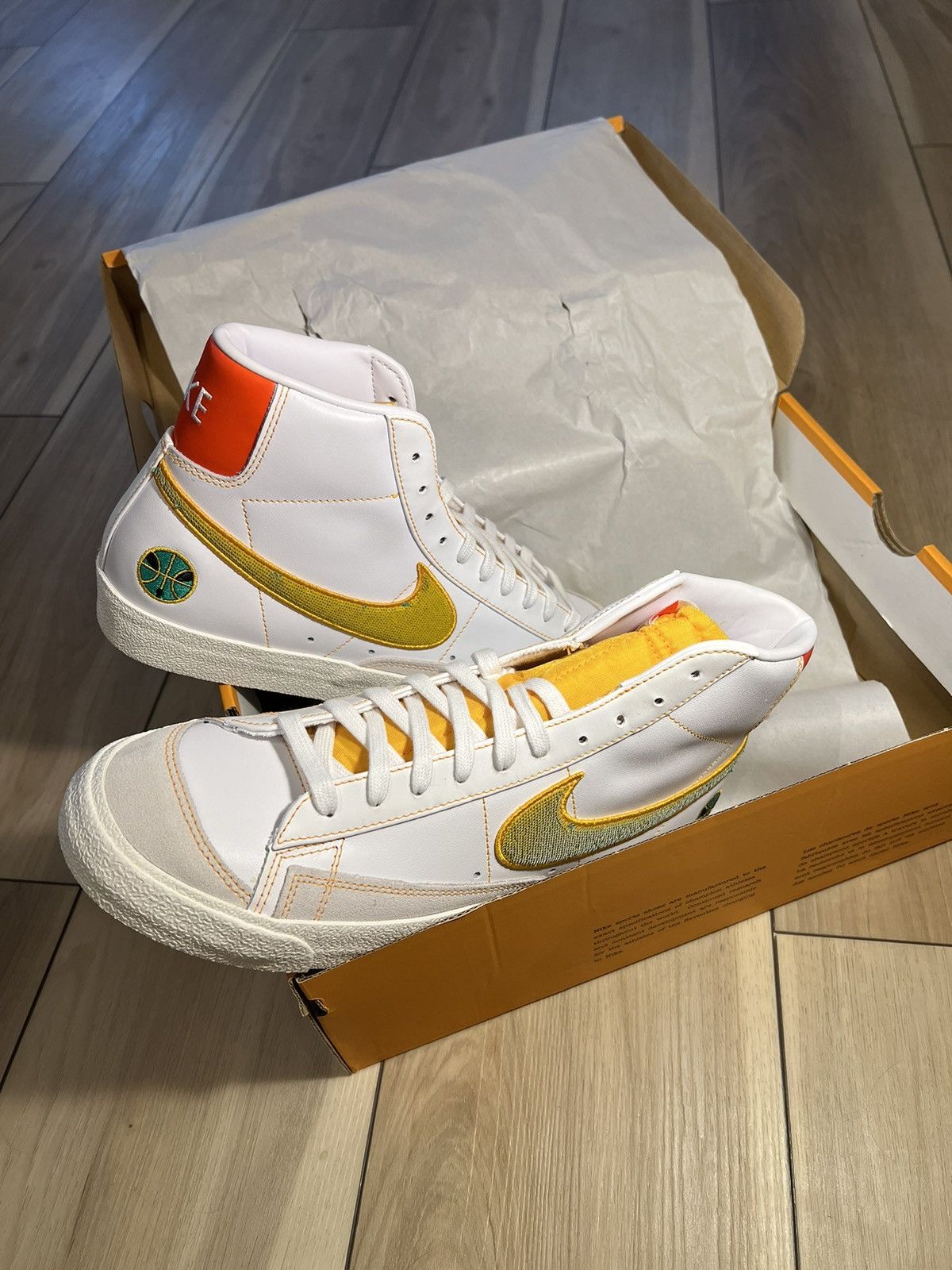 Nike Nike Blazer Mid '77 VNTG Raygun Size US 10.5 / EU 43-44 - 4 Thumbnail