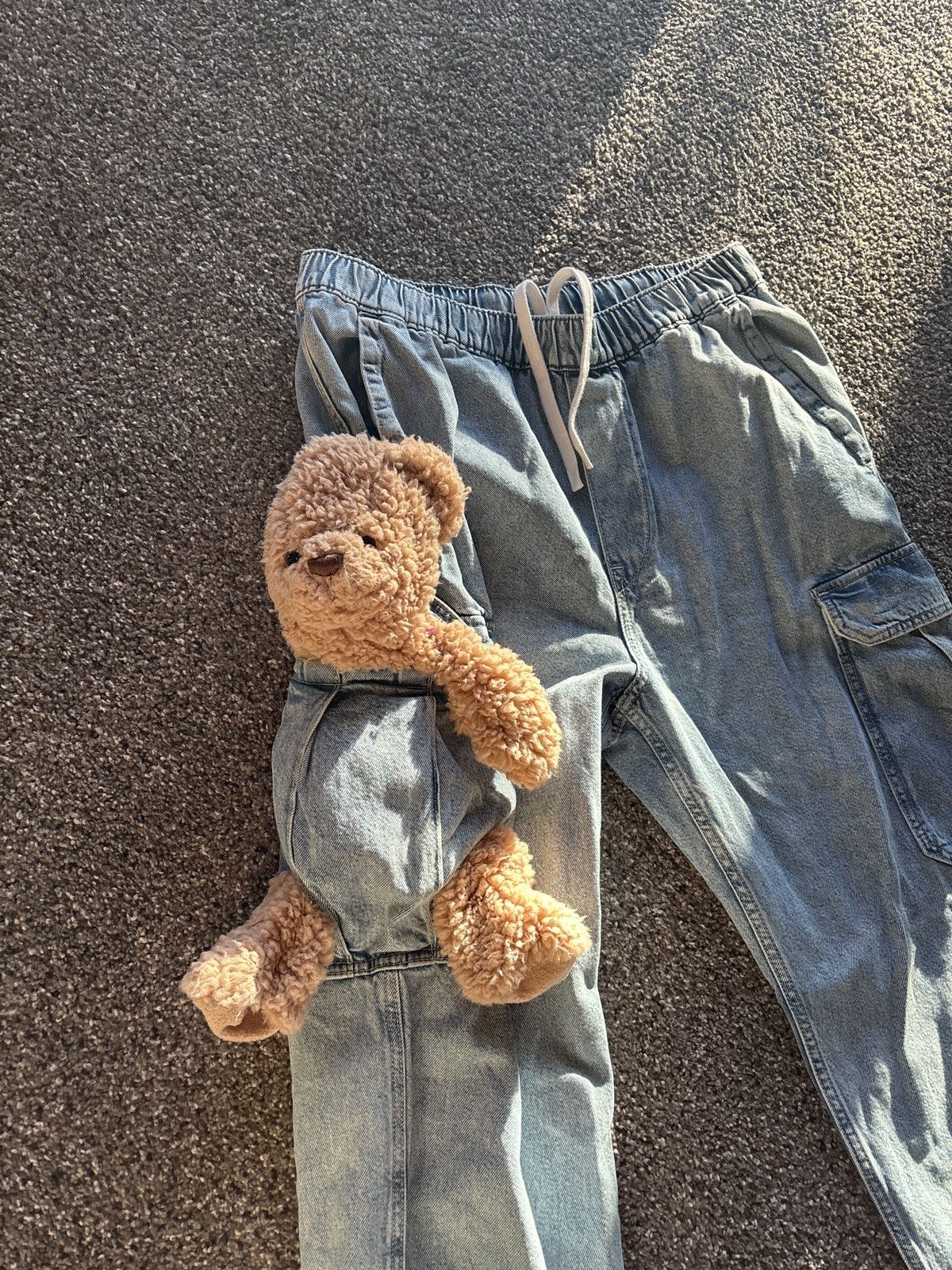 Other Naptime denim cargo pocket bear Size US 33 - 2 Thumbnail