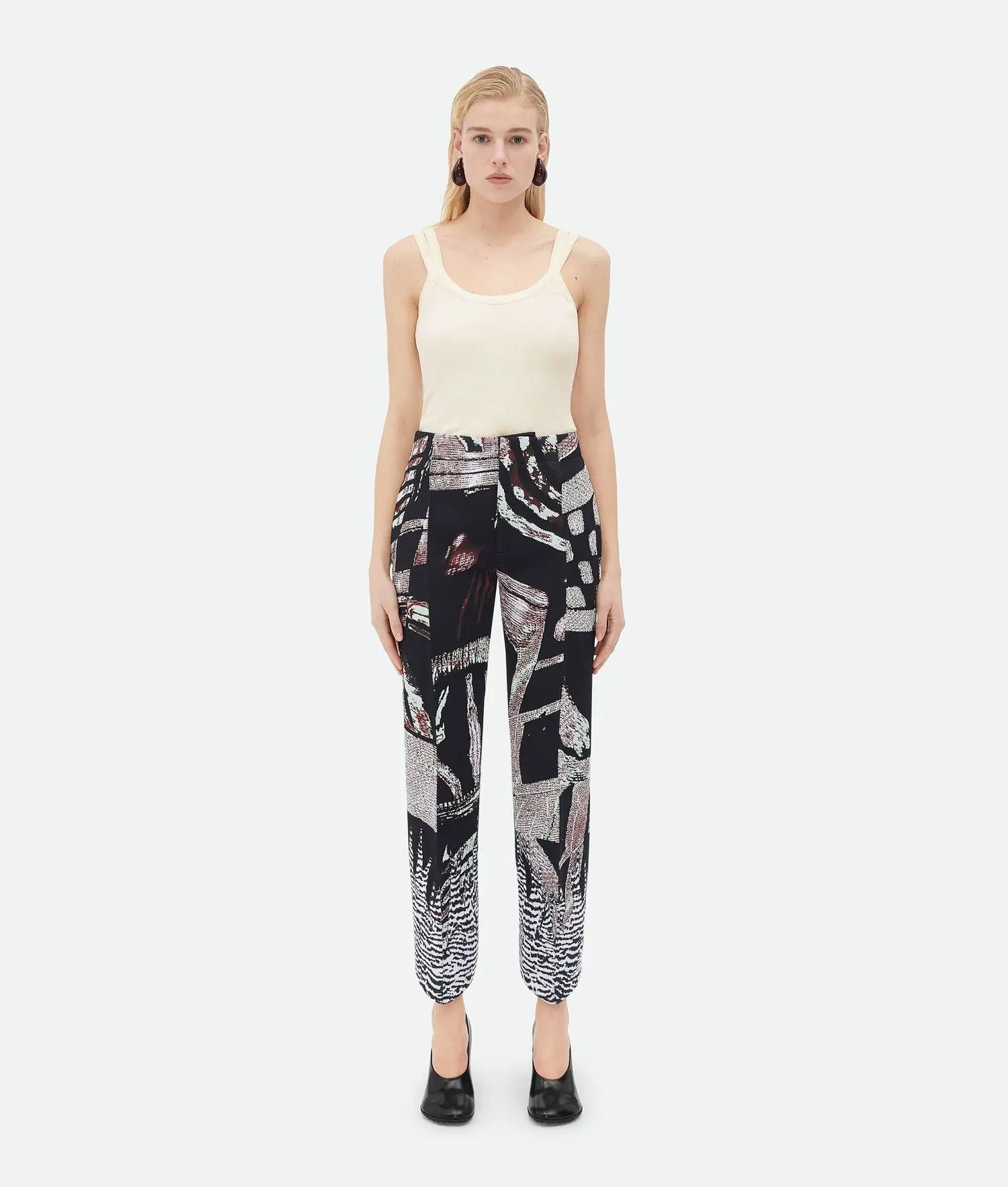 Bottega Veneta o1n1vont0325 Curved Shape Graphic Viscose Jacquard Trouser Size 27" / US 4 / IT 40 - 1 Thumbnail