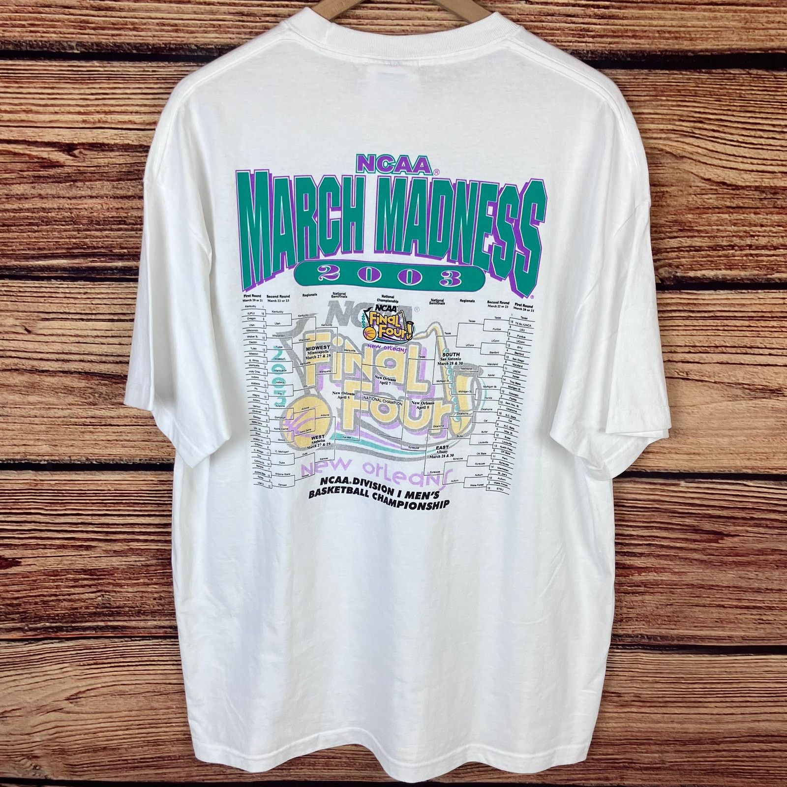 NCAA × Vintage Vintage 2003 NCAA March Madness Basketball T-shirt Size US XL / EU 56 / 4 - 4 Thumbnail