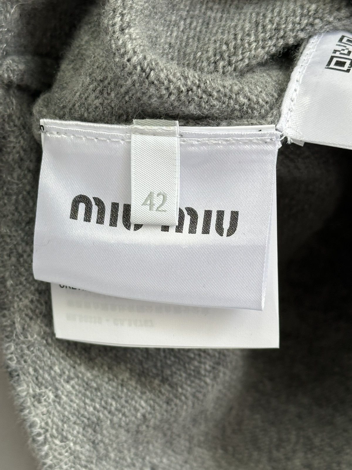 Miu Miu *NEW* MIU MIU SS2022 $1890 Cropped Logo Sweater runway wool Size M / US 6-8 / IT 42-44 - 13 Thumbnail