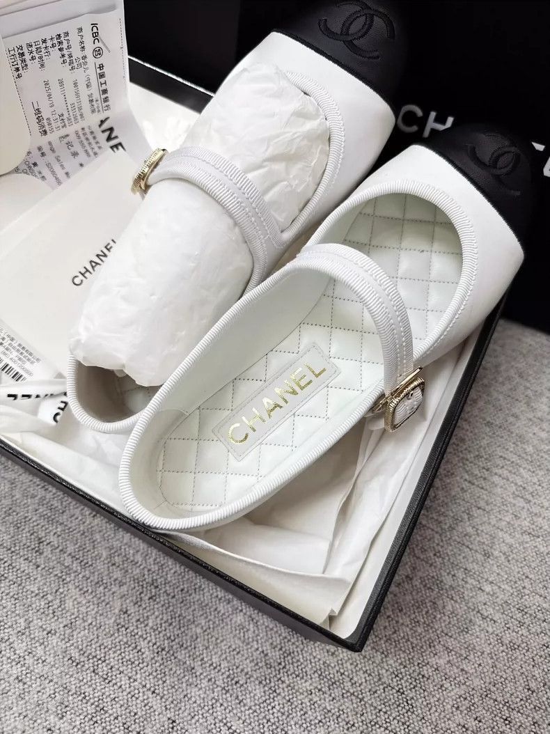 Chanel Chanel White and Black Mary Jane Flat Shoes Size US 8 / IT 38 - 4 Thumbnail