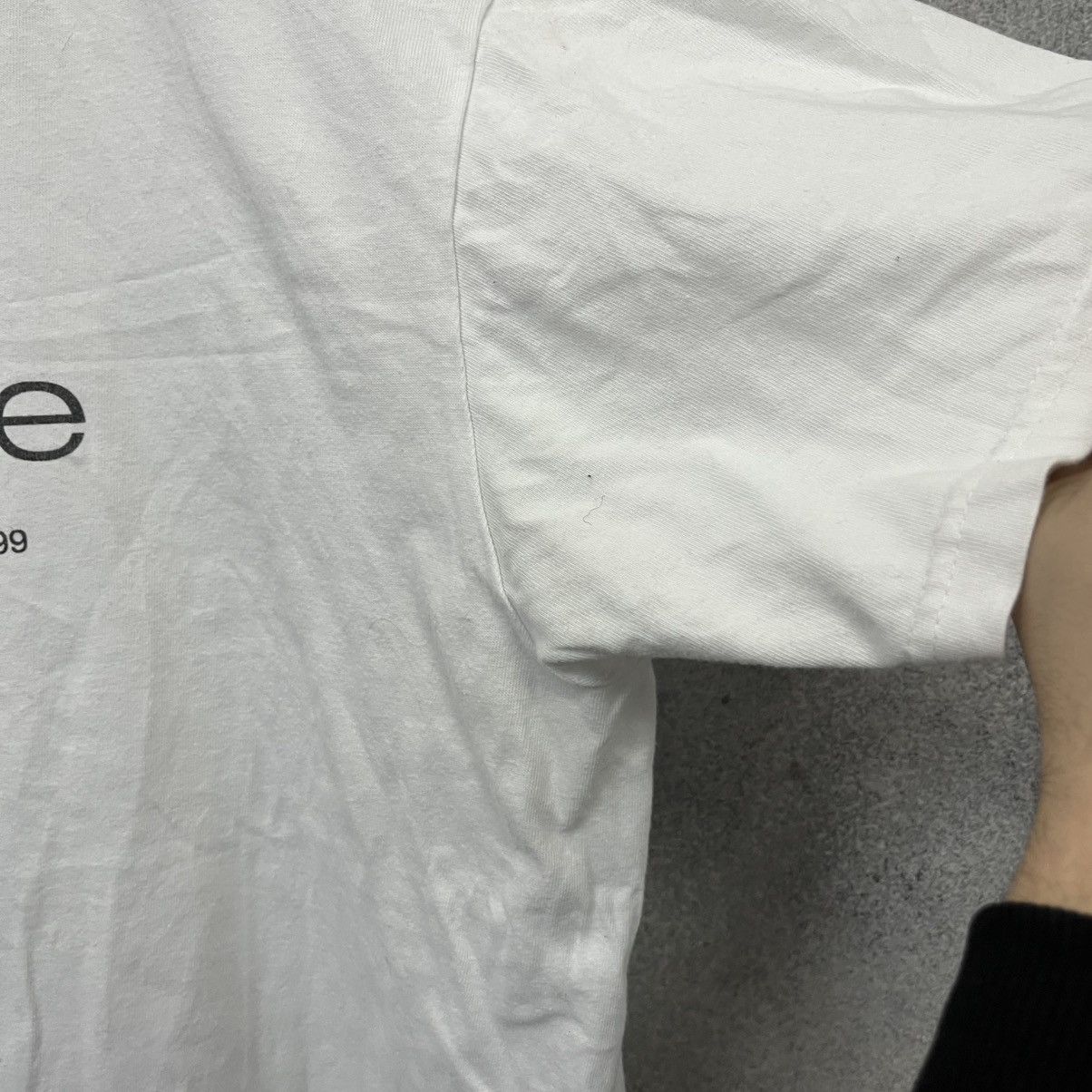 Supreme Supreme T-Shirt big logo white tshirt Size US M / EU 48-50 / 2 - 11 Thumbnail
