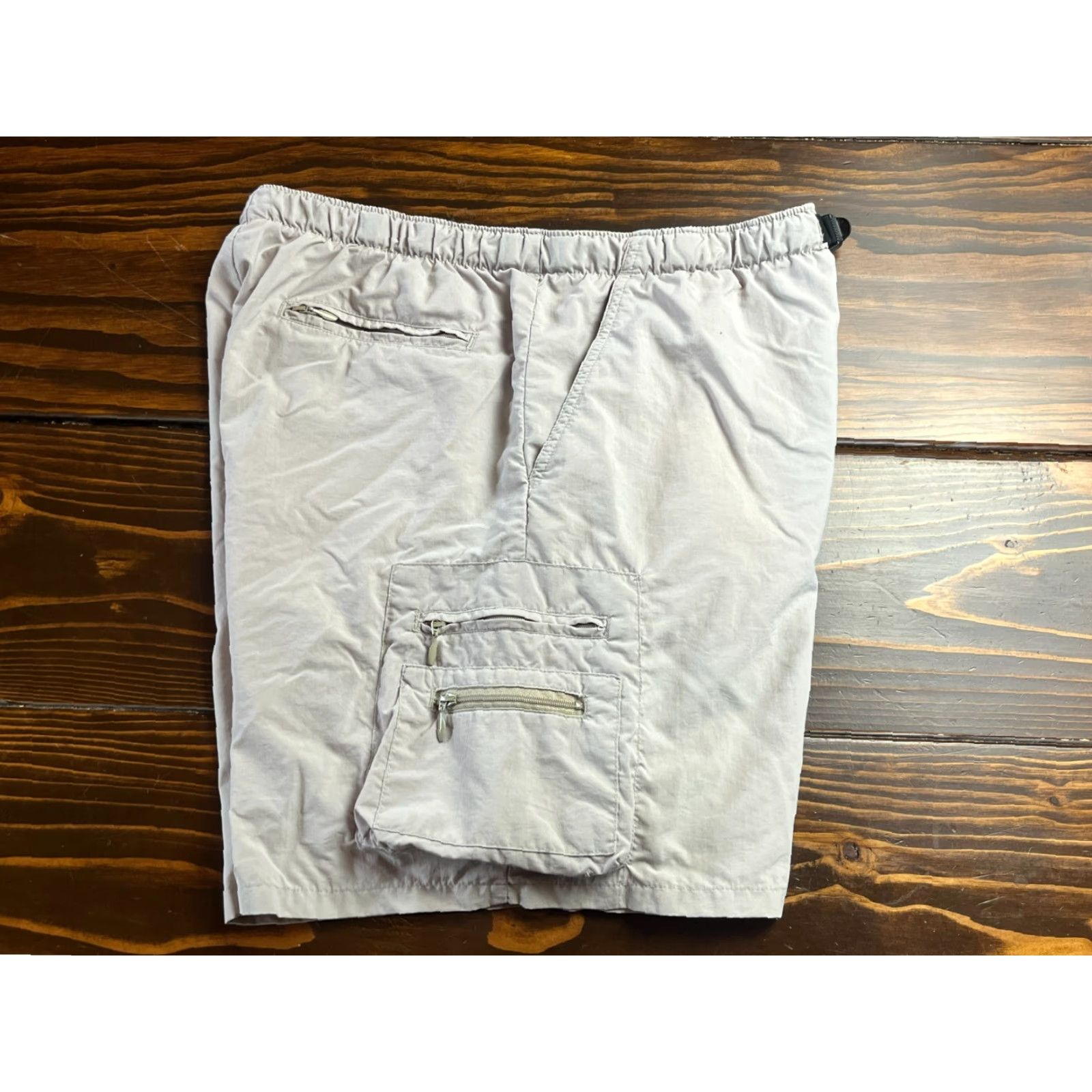Vintage Columbia Shorts Women's Medium Tan Fishing/Hiking Cargo Pockets Size 32" / US 10 / IT 46 - 3 Thumbnail