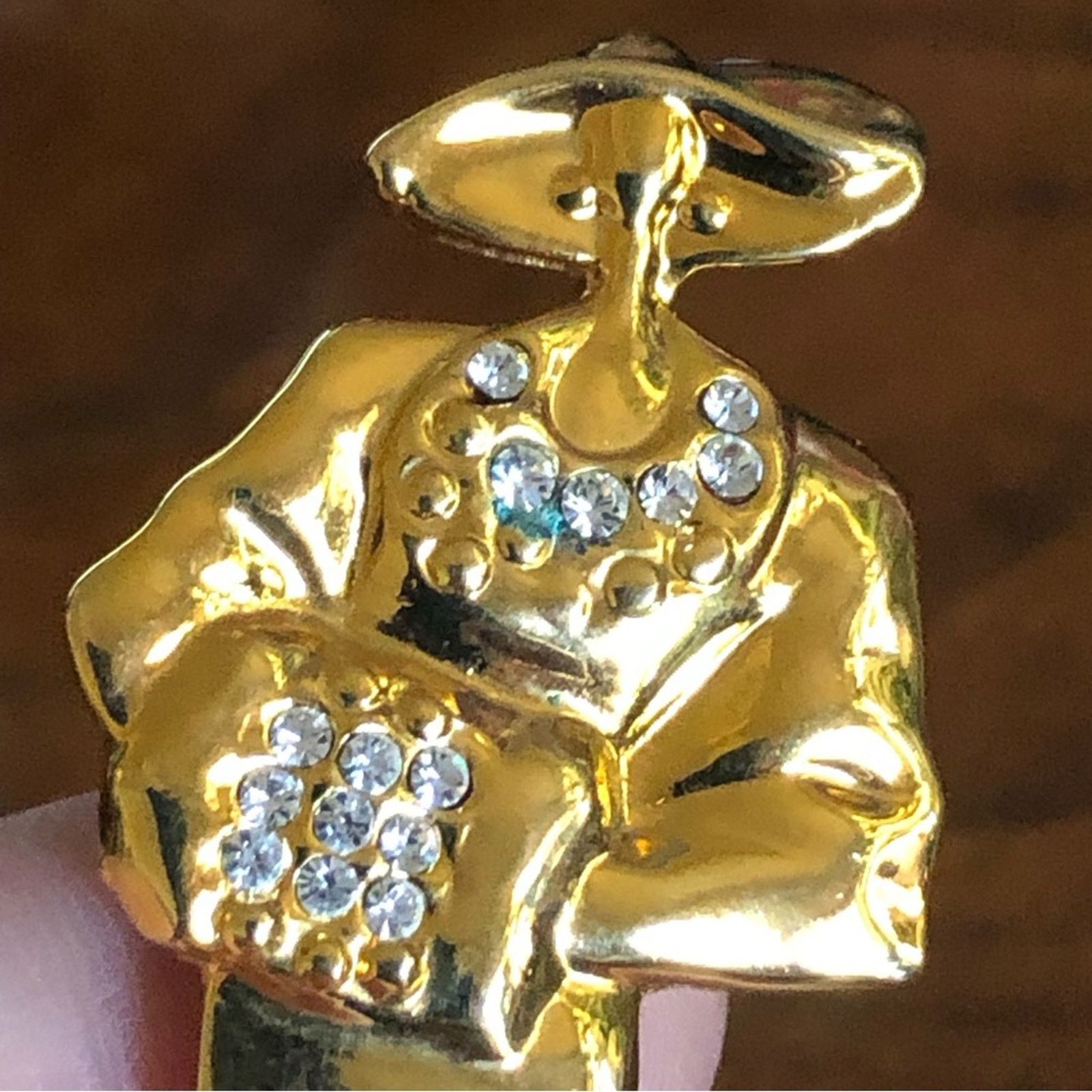 Vintage Vintage stylish lady gold plated rhinestone brooch pin Size ONE SIZE - 7 Thumbnail