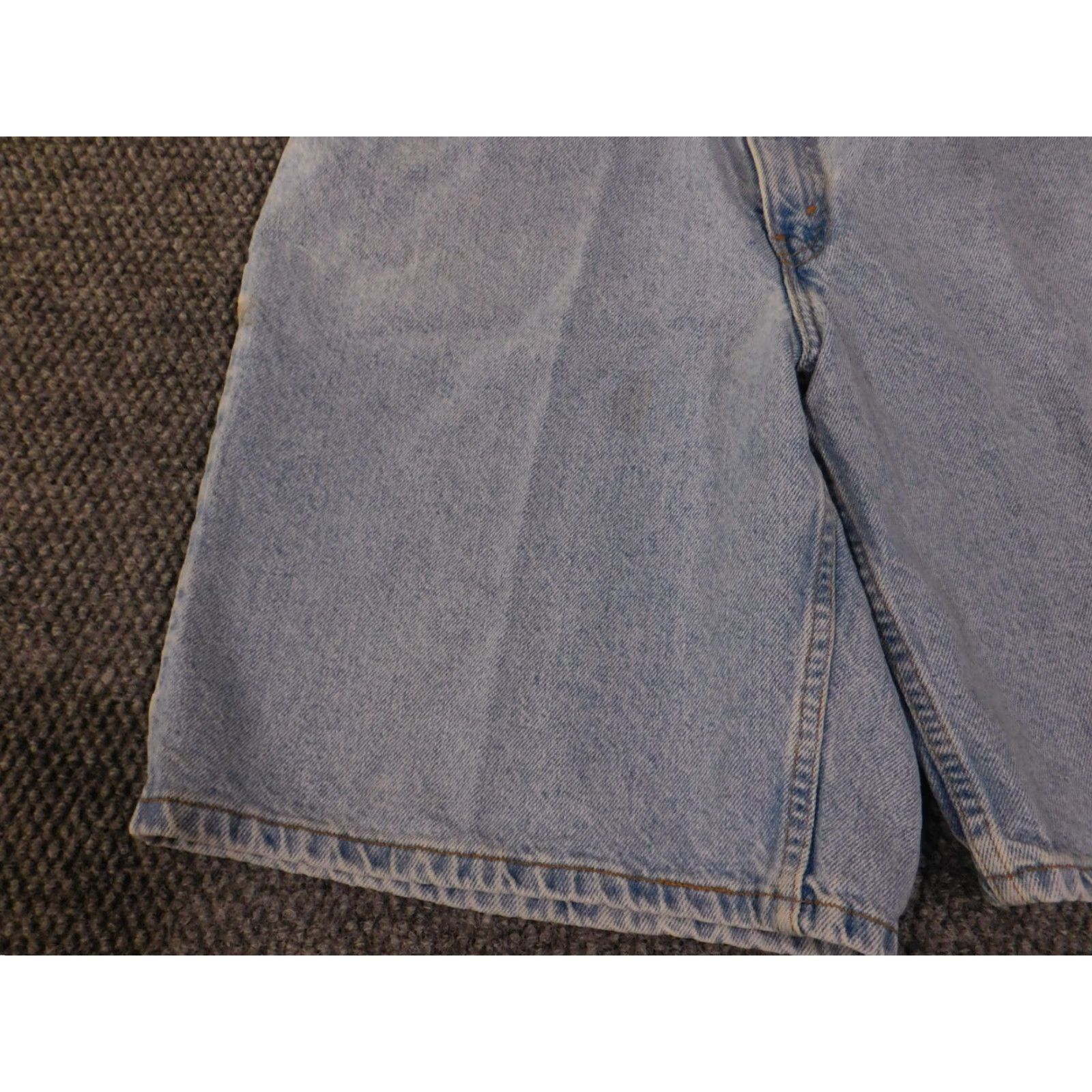 Levi's Levi's 550 Shorts 38 Mens Vintage Blue Denim Y2K 2001 Retro Light Wash Chino Casual Mens Regular 38 Blue Denim Levi's Medium Blue Jeans Shorts Size US 38 / EU 54 - 4 Thumbnail