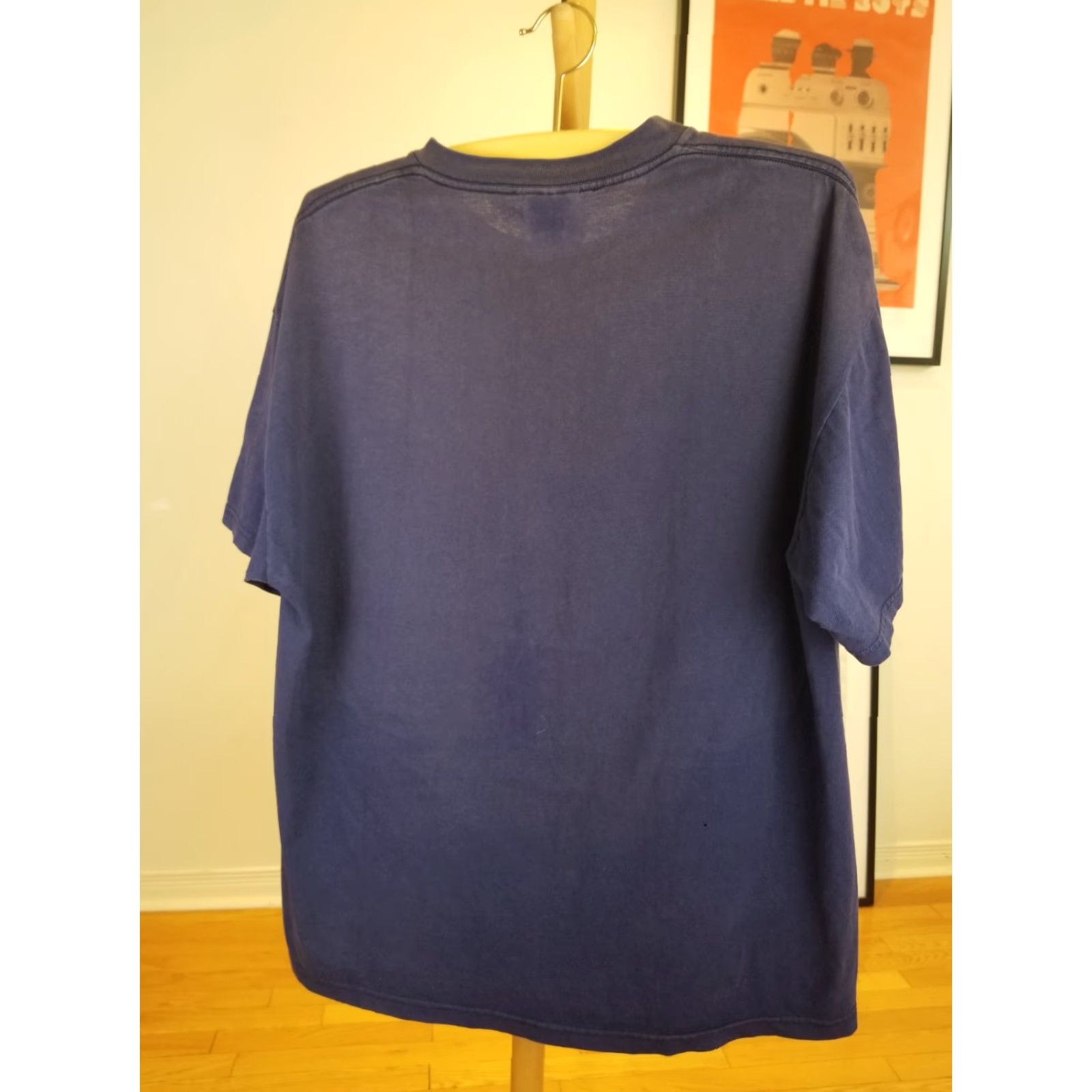 Nike VINTAGE NIKE CENTER SWOOSH SUN FADED NAVY COTTON T-SHIRT SZ XLARGE XL Men T-Shirt Navy Sun Faded Center Swoosh Nike Shirts Size US XL / EU 56 / 4 - 6 Thumbnail