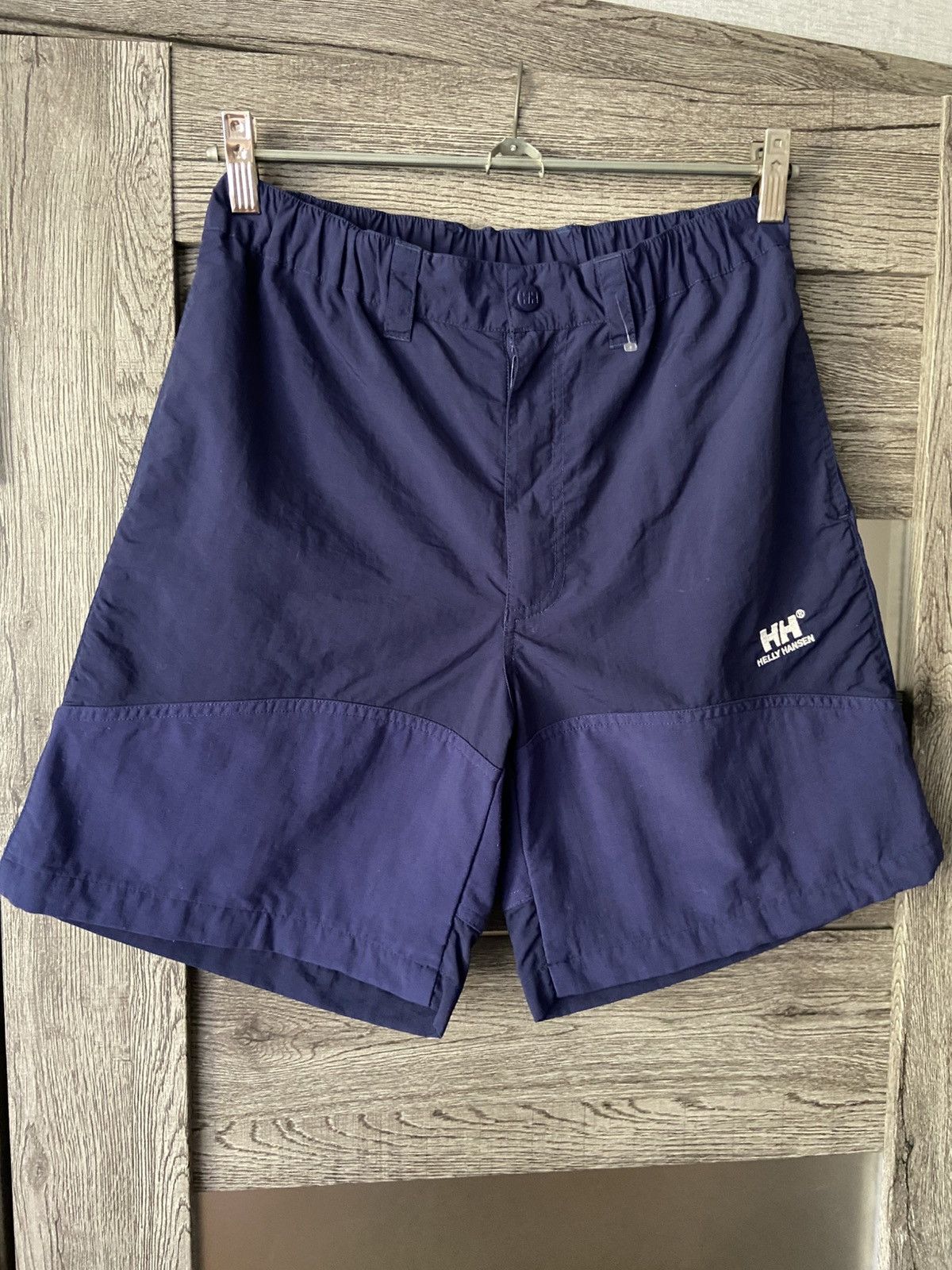 Helly Hansen Helly Hansen vintage shorts big logo Size US 30 / EU 46 - 1 Thumbnail
