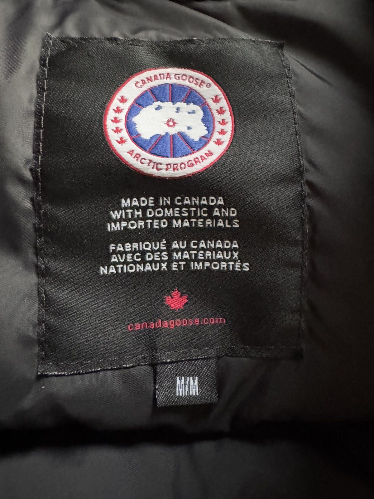 Canada Goose CANADA GOOSE gilet Study photos for REAL TAPE MEASUREMENTS Size M / US 6-8 / IT 42-44 - 12 Thumbnail