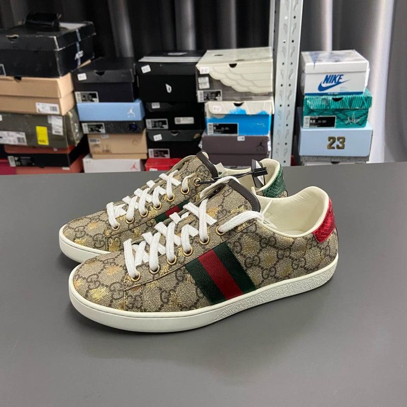 Gucci Gucci Stylish Low-Top Sneakers in Dark Wood 0079 Size US 6.5 / EU 39-40 - 1 Thumbnail