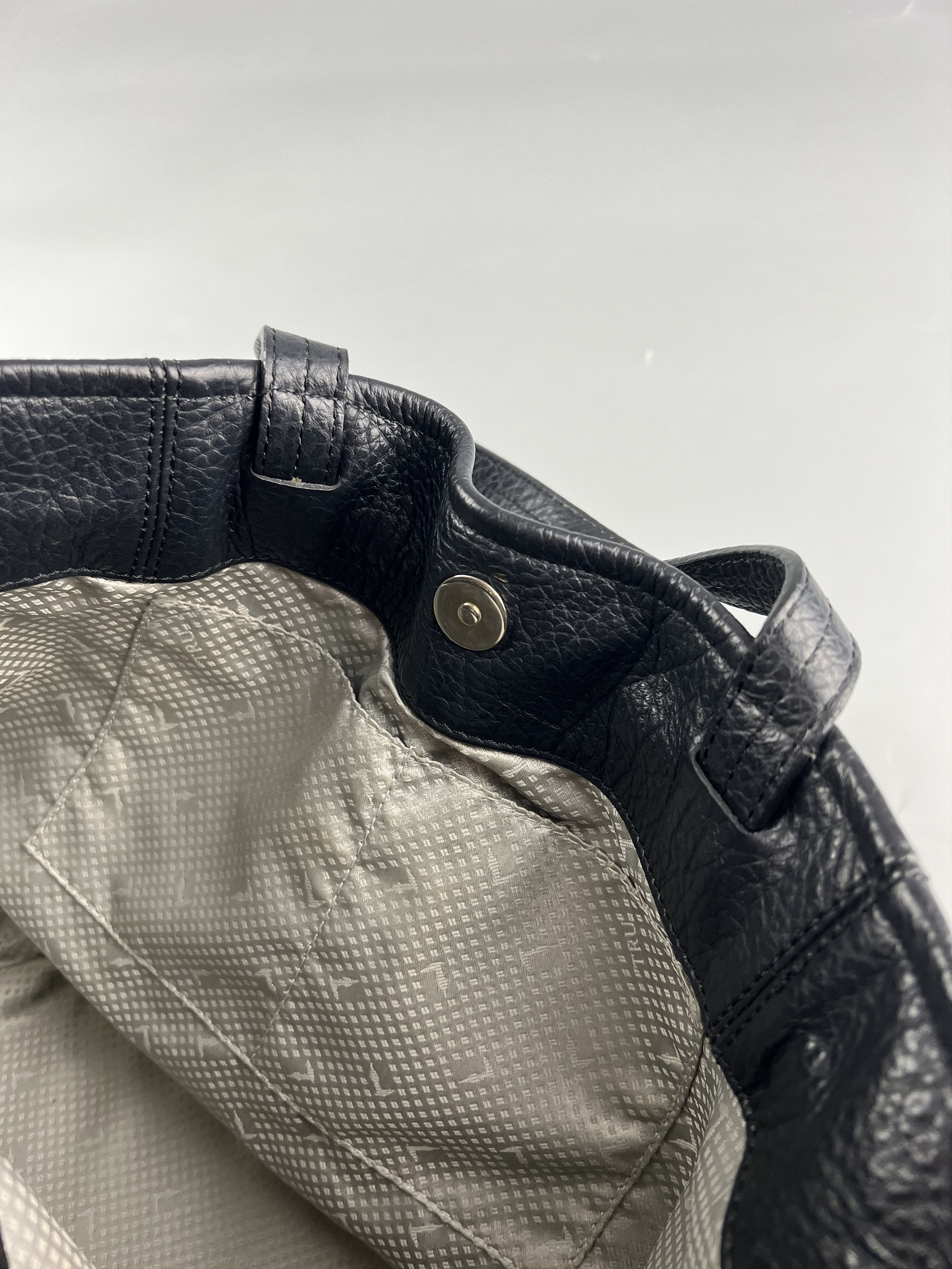 Trussardi Trussardi Women's Black Leather Shoulder Bag Crossbody Size ONE SIZE - 13 Thumbnail
