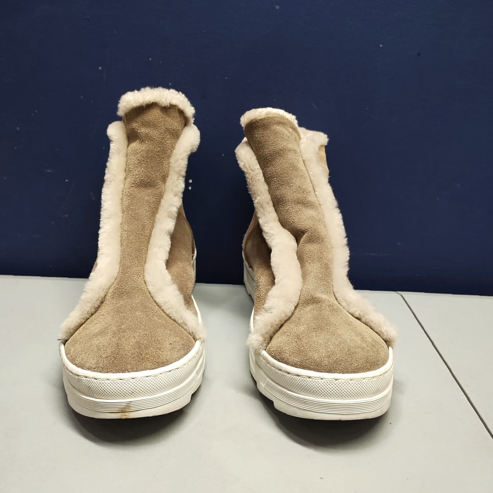 Vintage Joyks Ankle Winter Boots Womens Size 8 White Brown Suede Fur Lined Side Zip Holiday Snow Boot Mens? Size US 8 / IT 38 - 2 Thumbnail