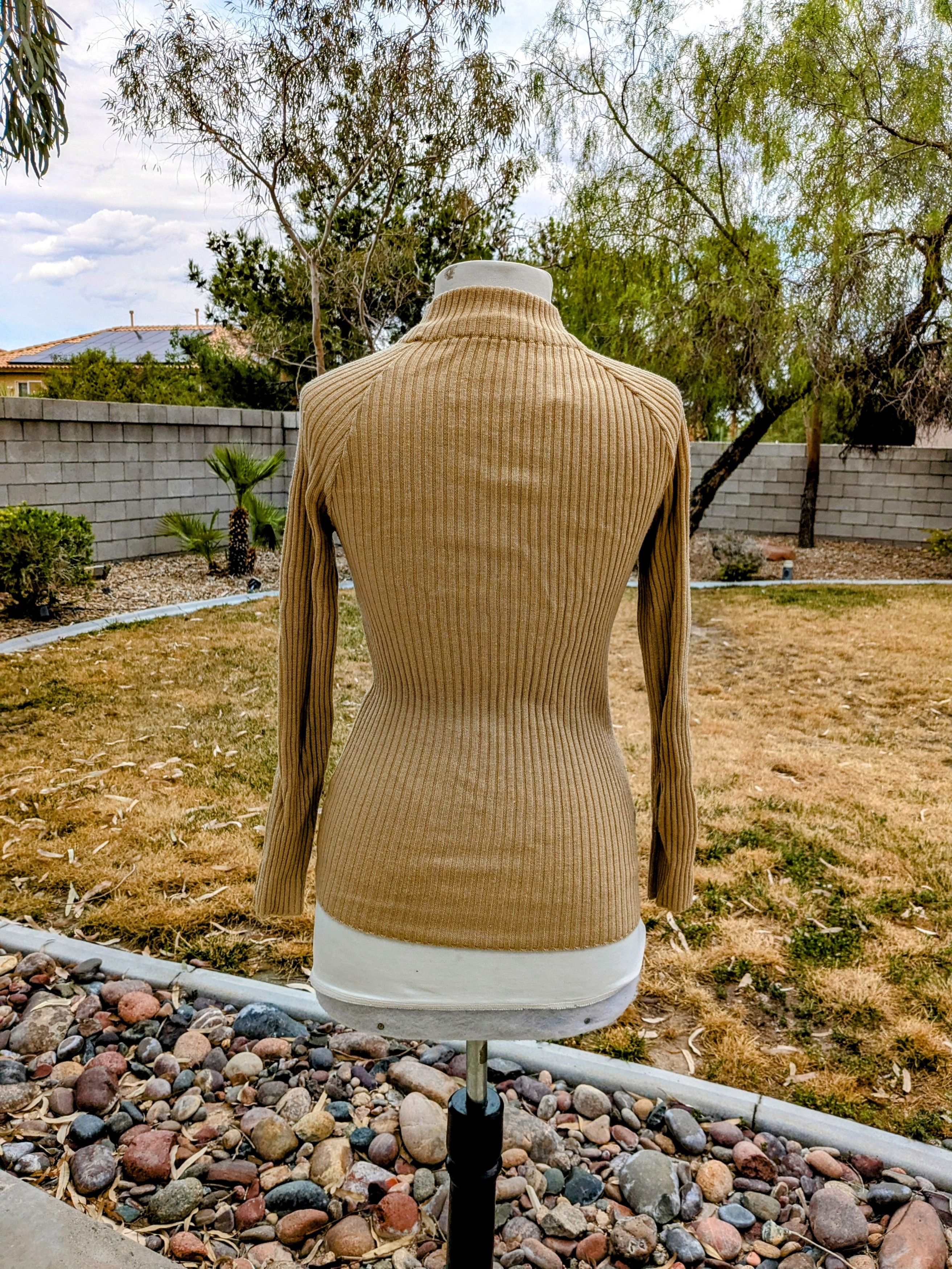 Designer VTG Petite Ladies Kosugi Ribbed Knit Turtleneck Fitted Top Size L / US 10 / IT 46 - 4 Thumbnail