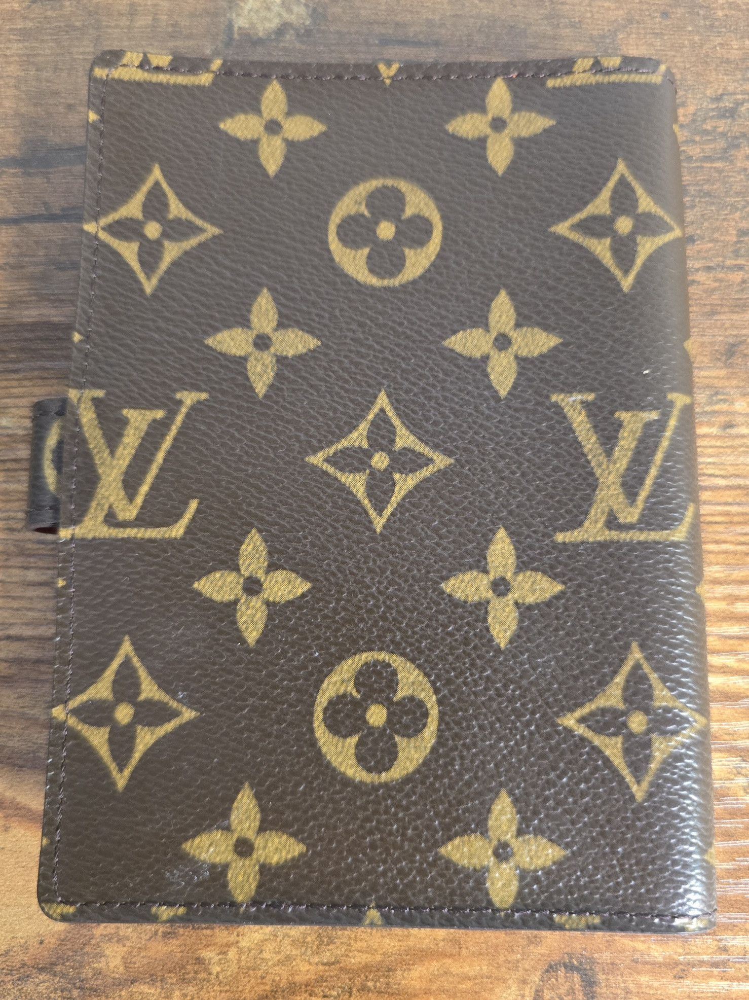 Louis Vuitton Louos Vuitton Size ONE SIZE - 2 Thumbnail