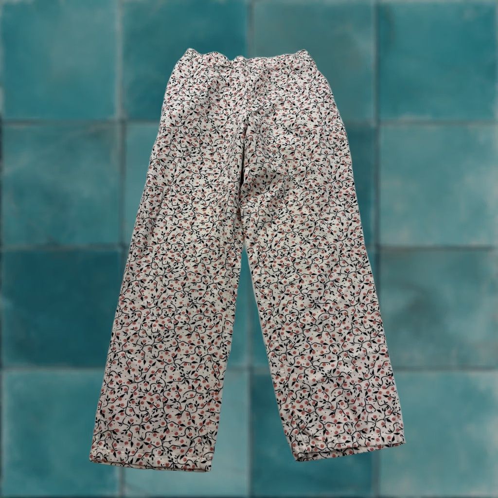 Uniqlo Uniqlo Pajama Pants Womens Medium White Cherry Floral Flannel Lounge Sleepwear Size 32" / US 10 / IT 46 - 1 Thumbnail