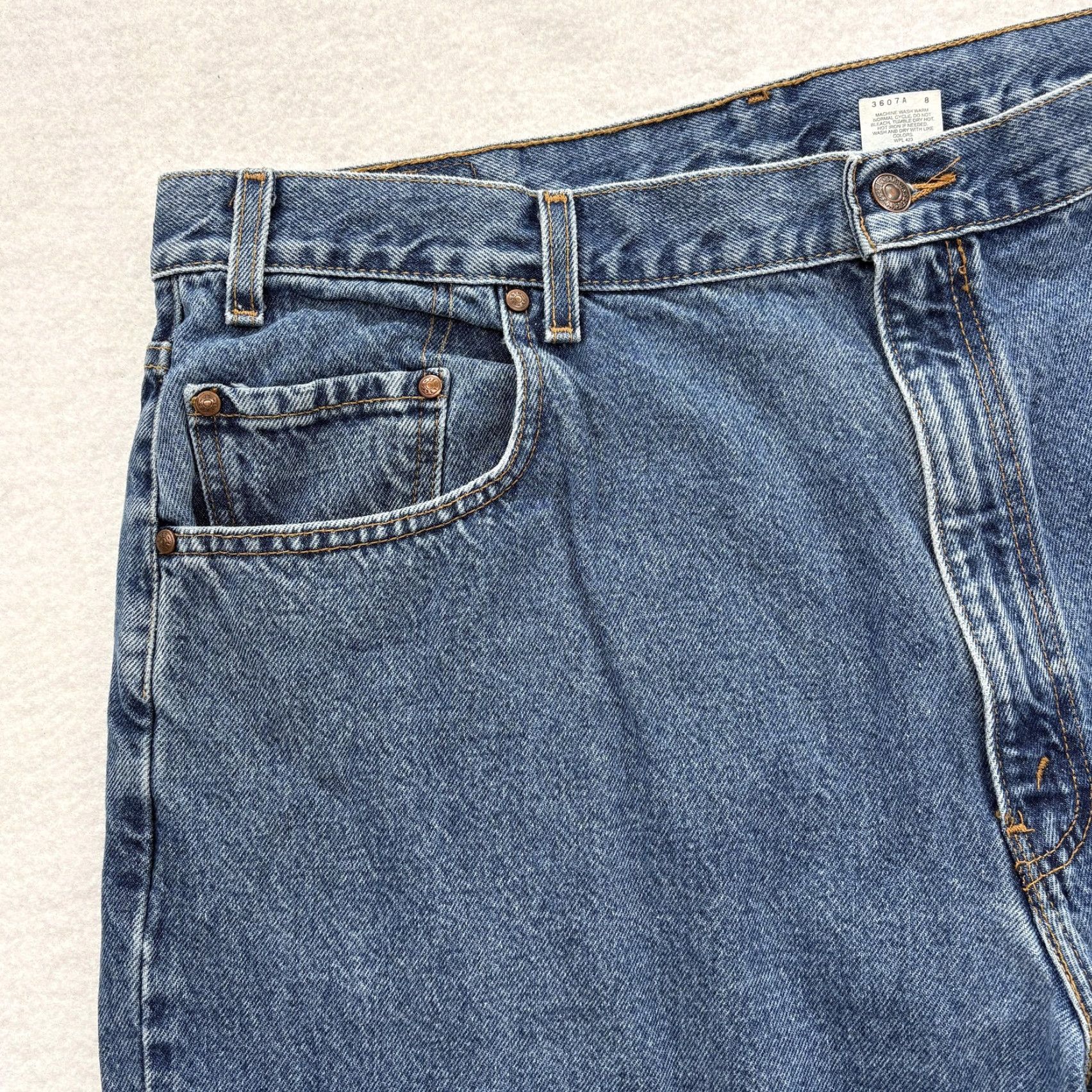 Levi's VINTAGE Levi's 545 Jeans Mens 42x34 Blue Medium Wash Denim Loose Fit Tapered Leg Size US 42 / EU 58 - 3 Thumbnail