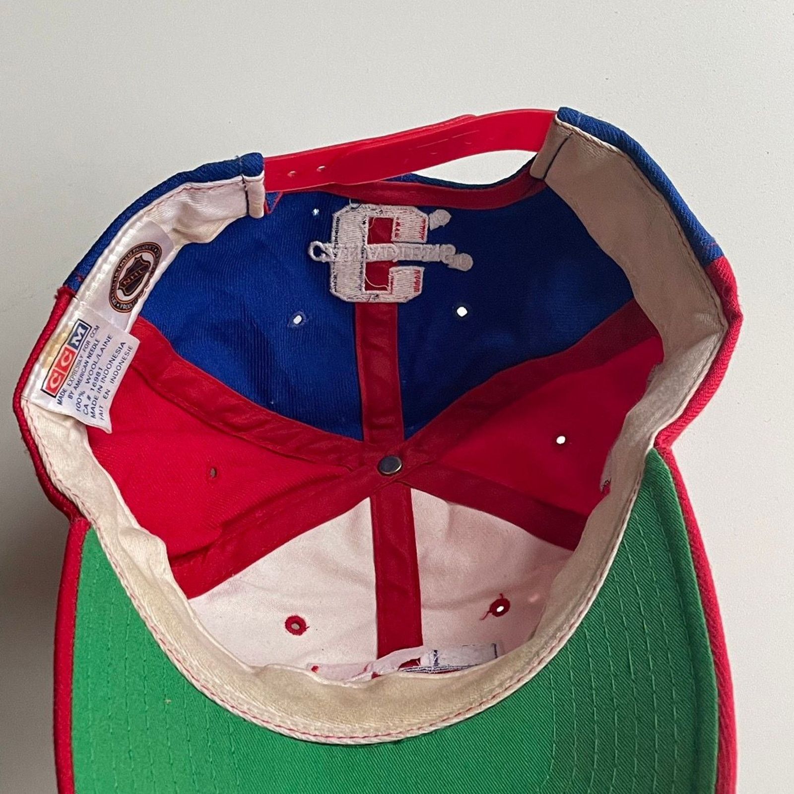 NHL Vintage 1990s Montreal Canadien Embroidered NHL Snapback Hat Size ONE SIZE - 4 Thumbnail